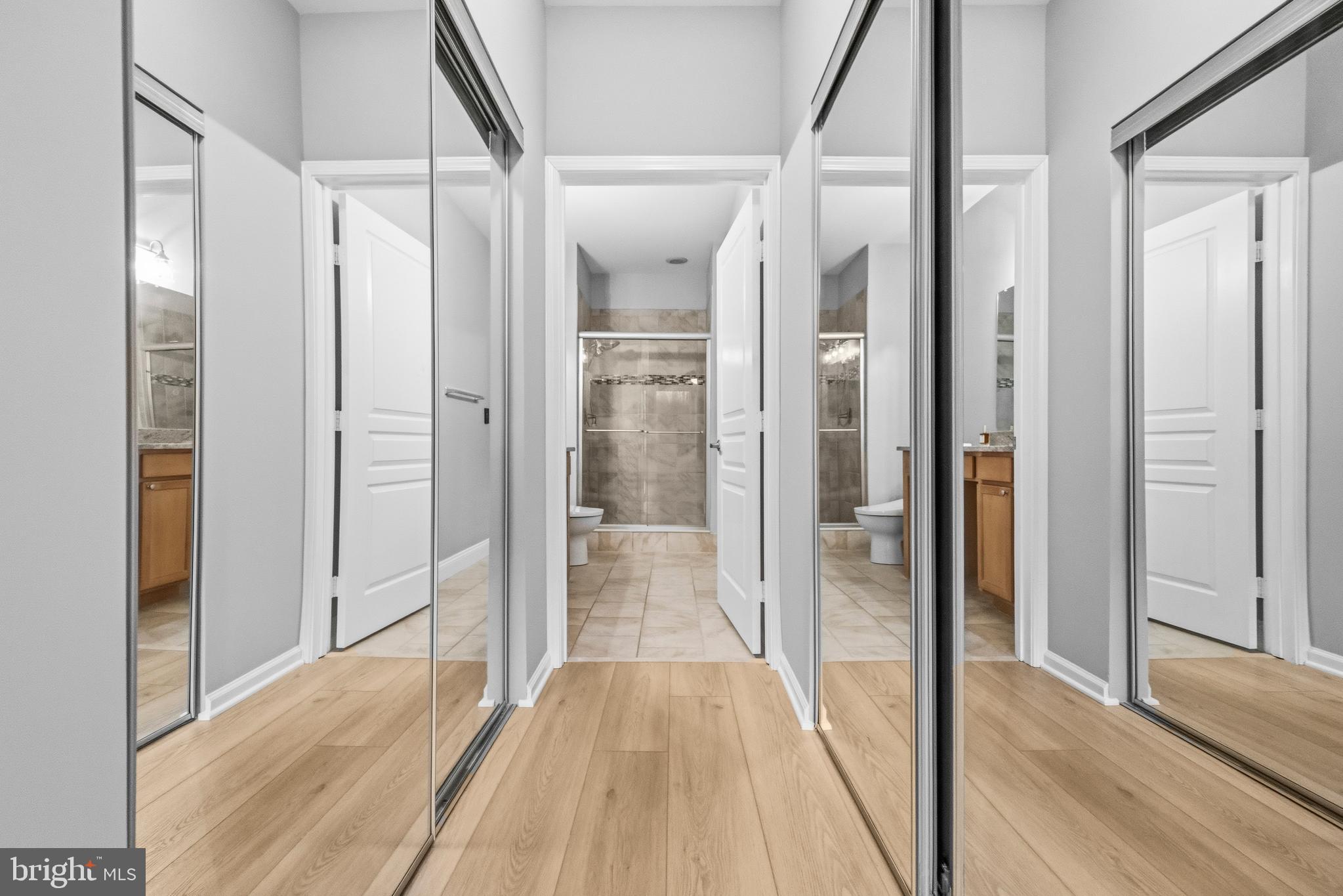 SAVOY AT RESTON TOWN CENTER - Residential