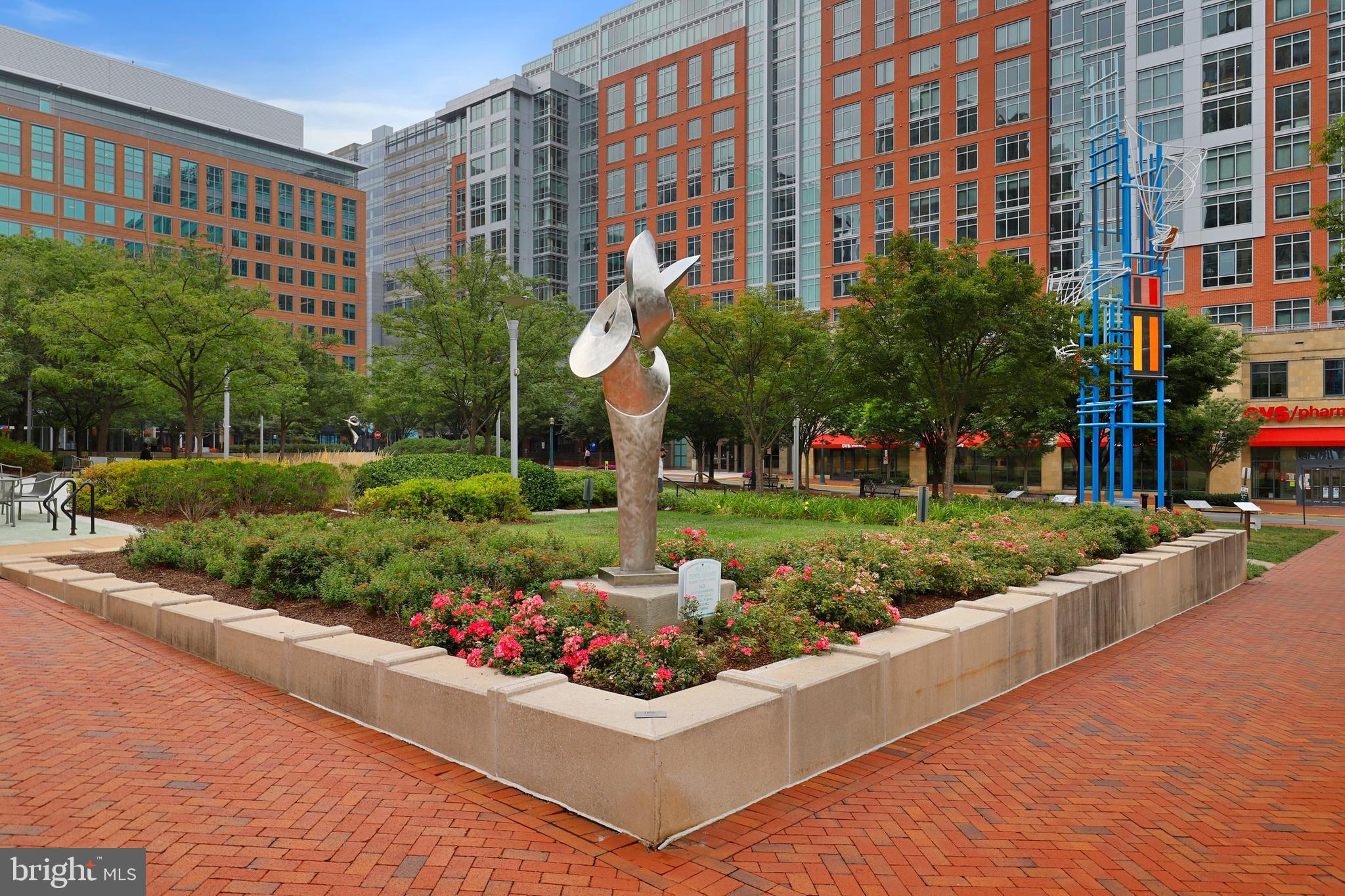 SAVOY AT RESTON TOWN CENTER - Residential