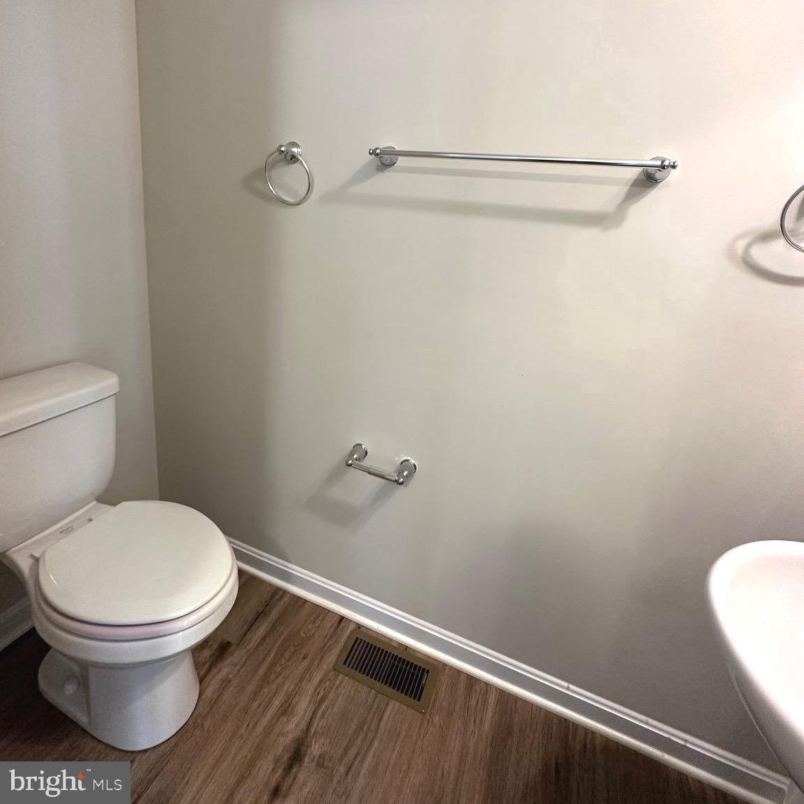 RIVERSIDE MEADOWS - Residential