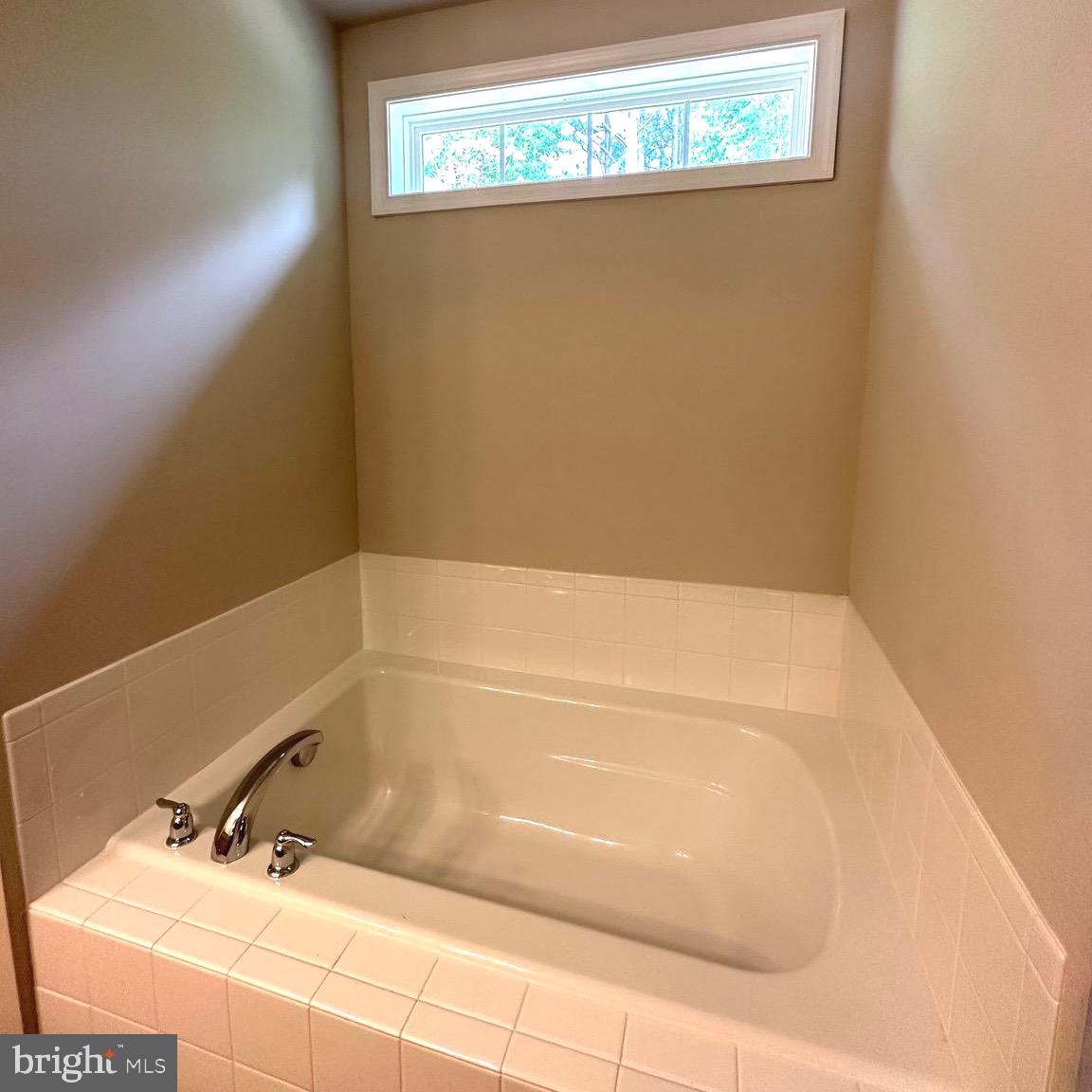 RIVERSIDE MEADOWS - Residential