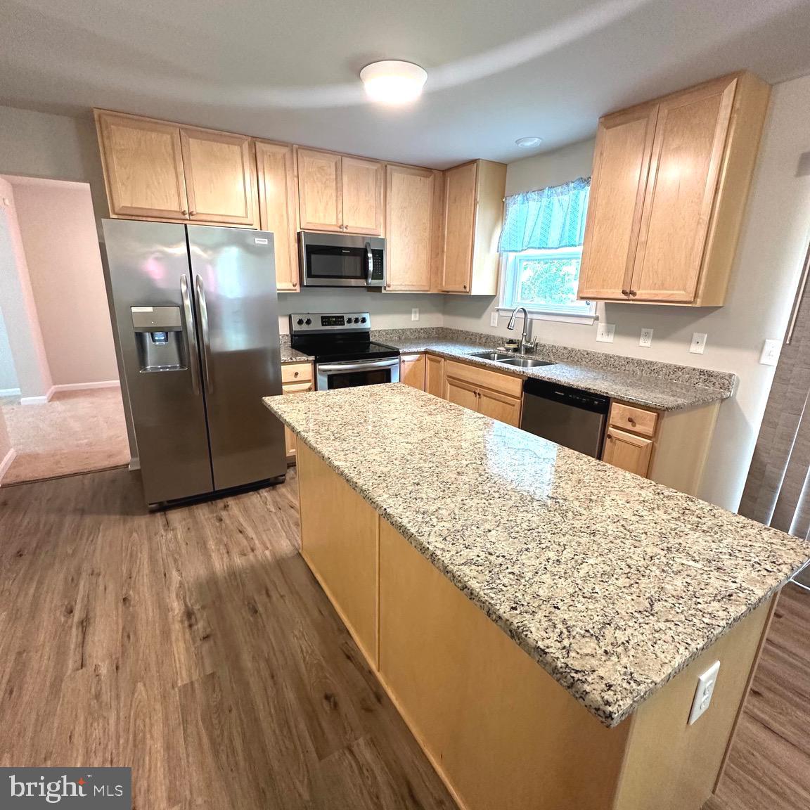 RIVERSIDE MEADOWS - Residential