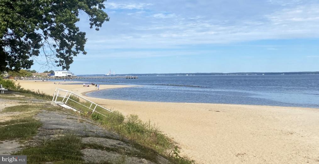 RIVERSIDE MEADOWS - Residential