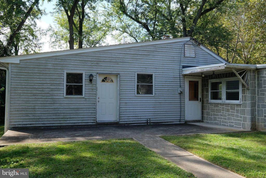 Photo of 10 Klapperthal Road, READING, PA 19606 (MLS # PABK2064896)