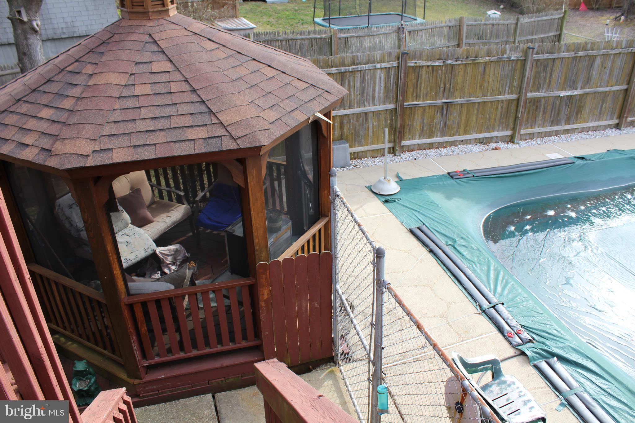 ST CHARLES - CARRINGTON - Residential