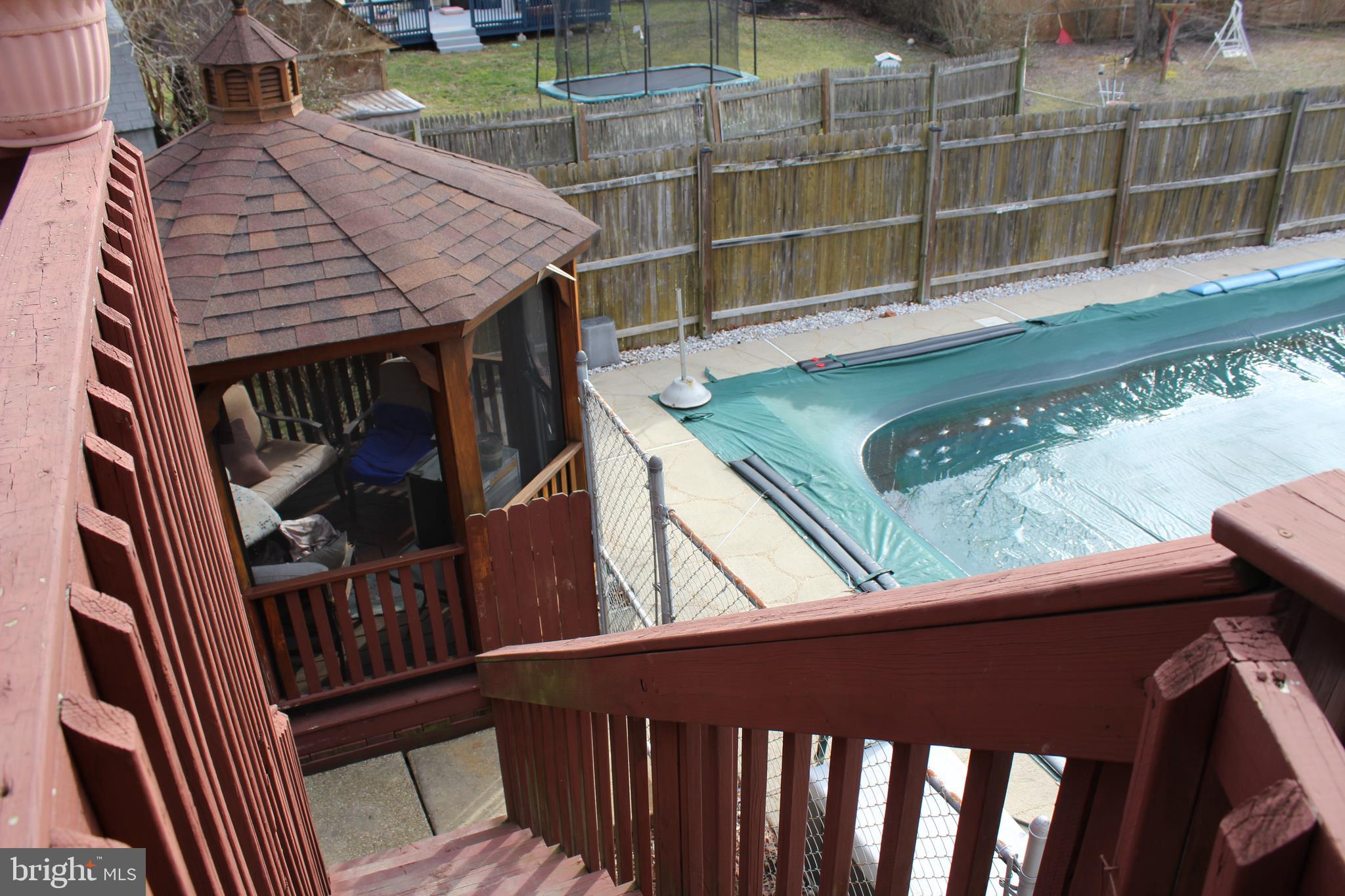 ST CHARLES - CARRINGTON - Residential