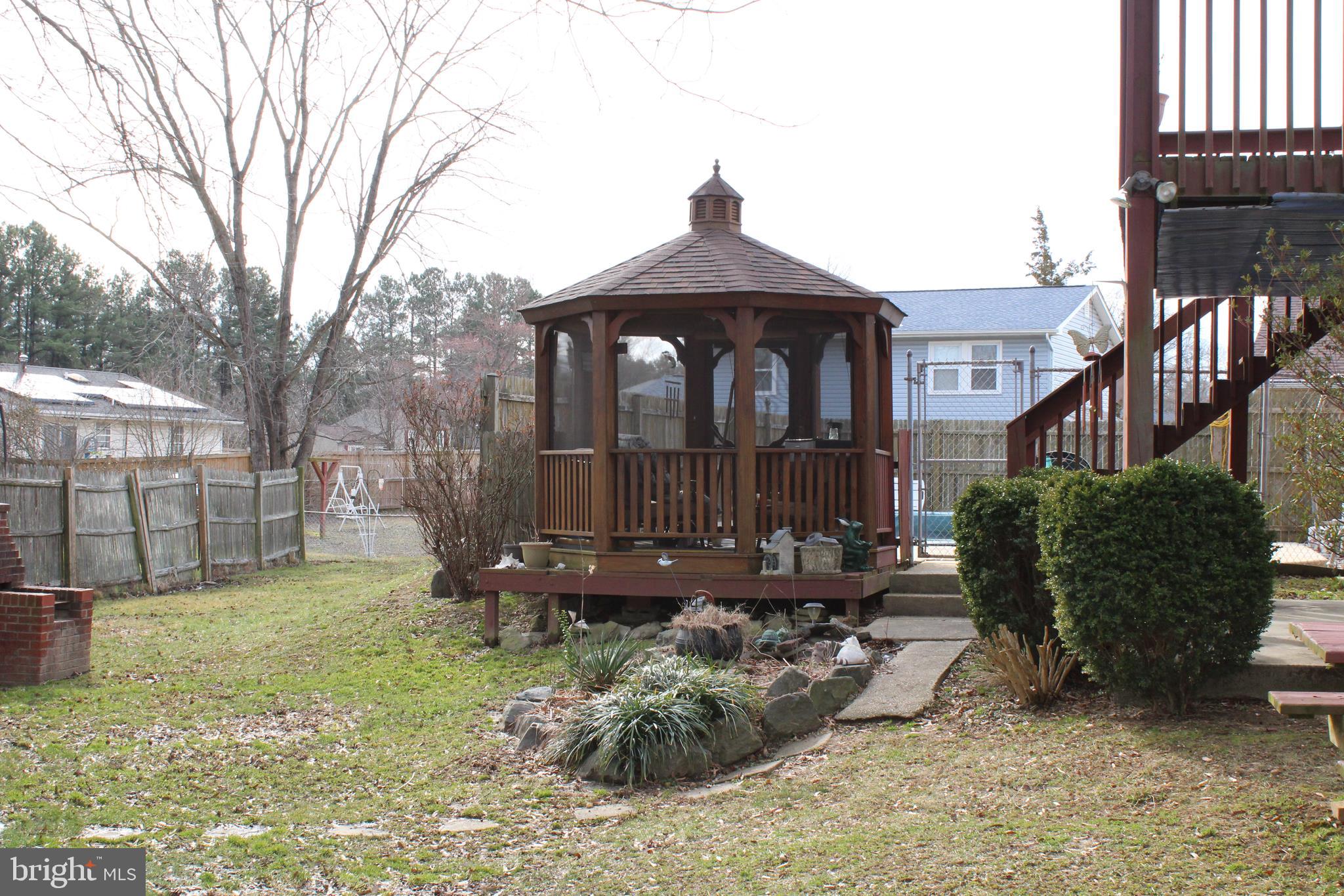 ST CHARLES - CARRINGTON - Residential