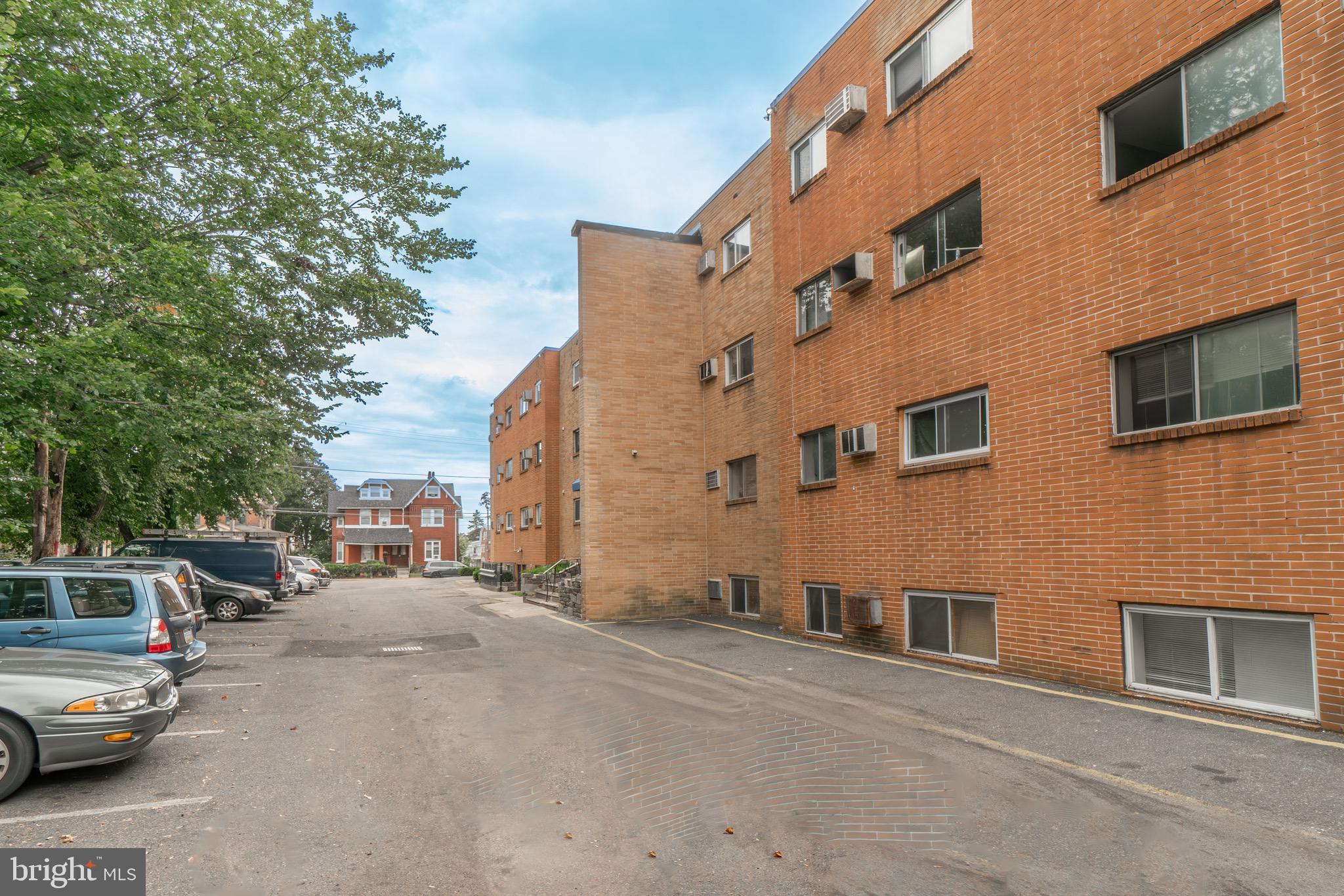 FRANKFORD - Residential Lease