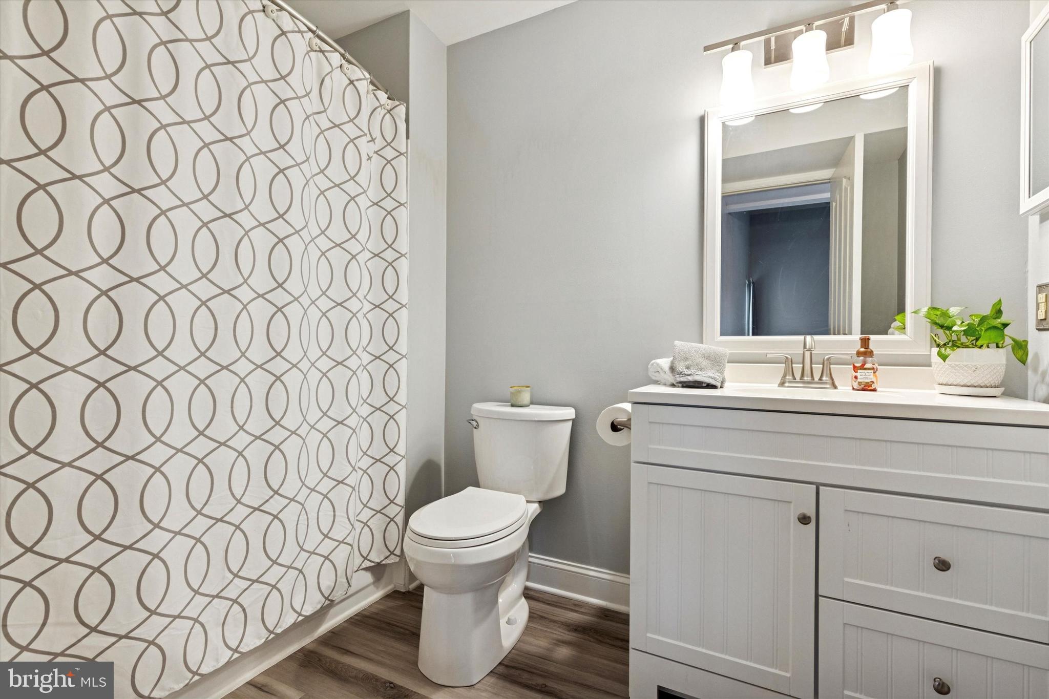 MONTGOMERY BROOK - Residential