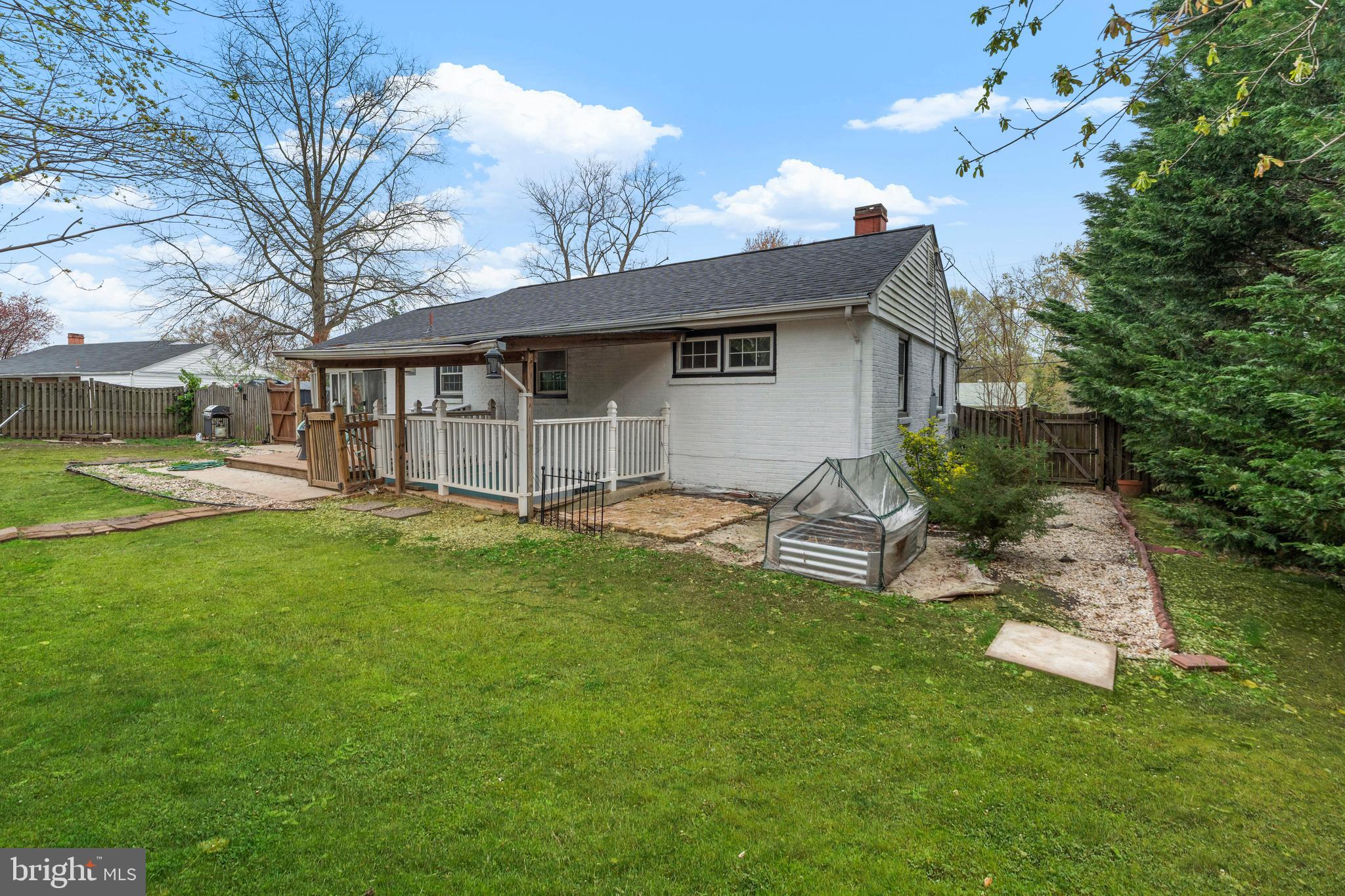 VIRGINIA HILLS - Residential