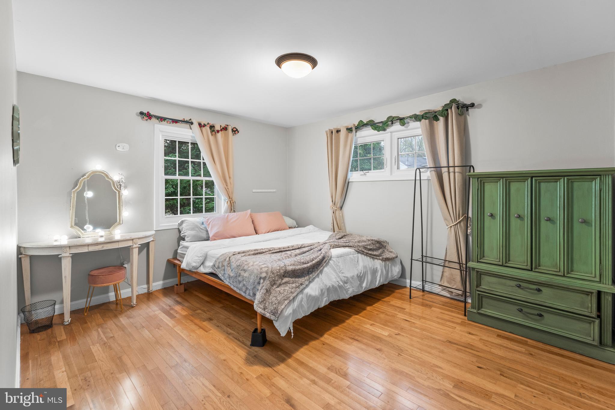 VIRGINIA HILLS - Residential