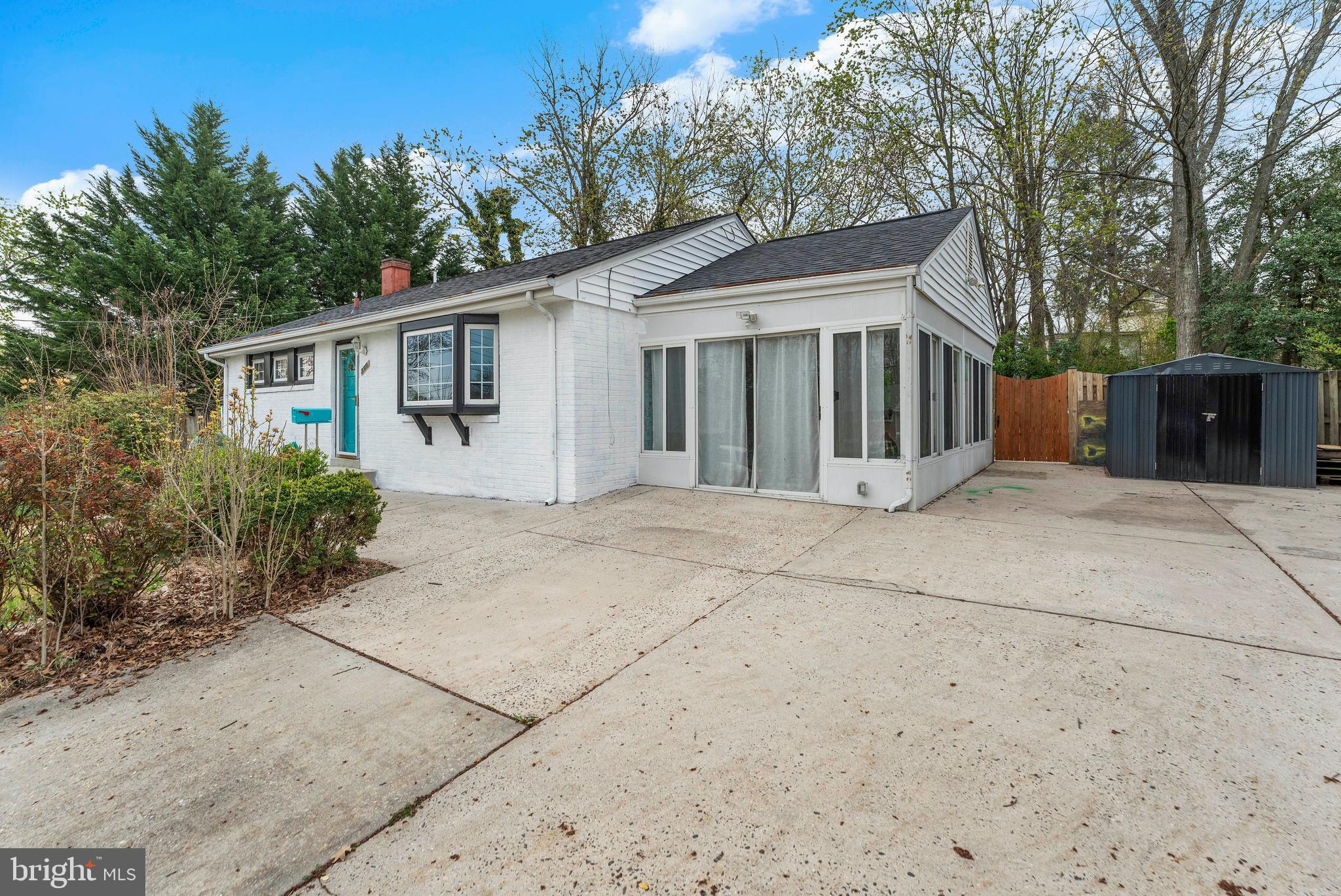 VIRGINIA HILLS - Residential