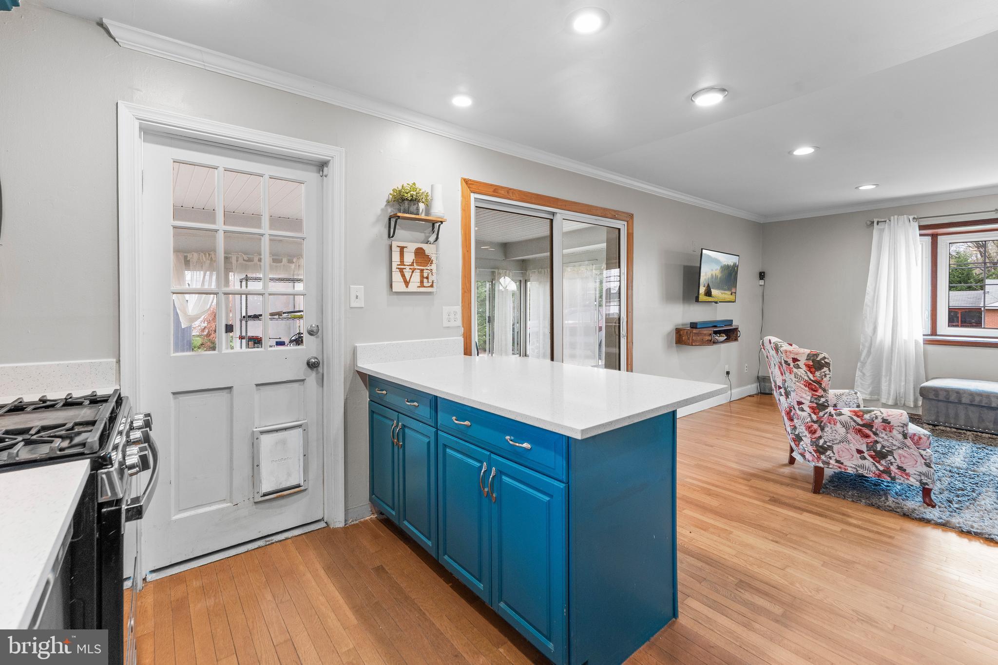 VIRGINIA HILLS - Residential