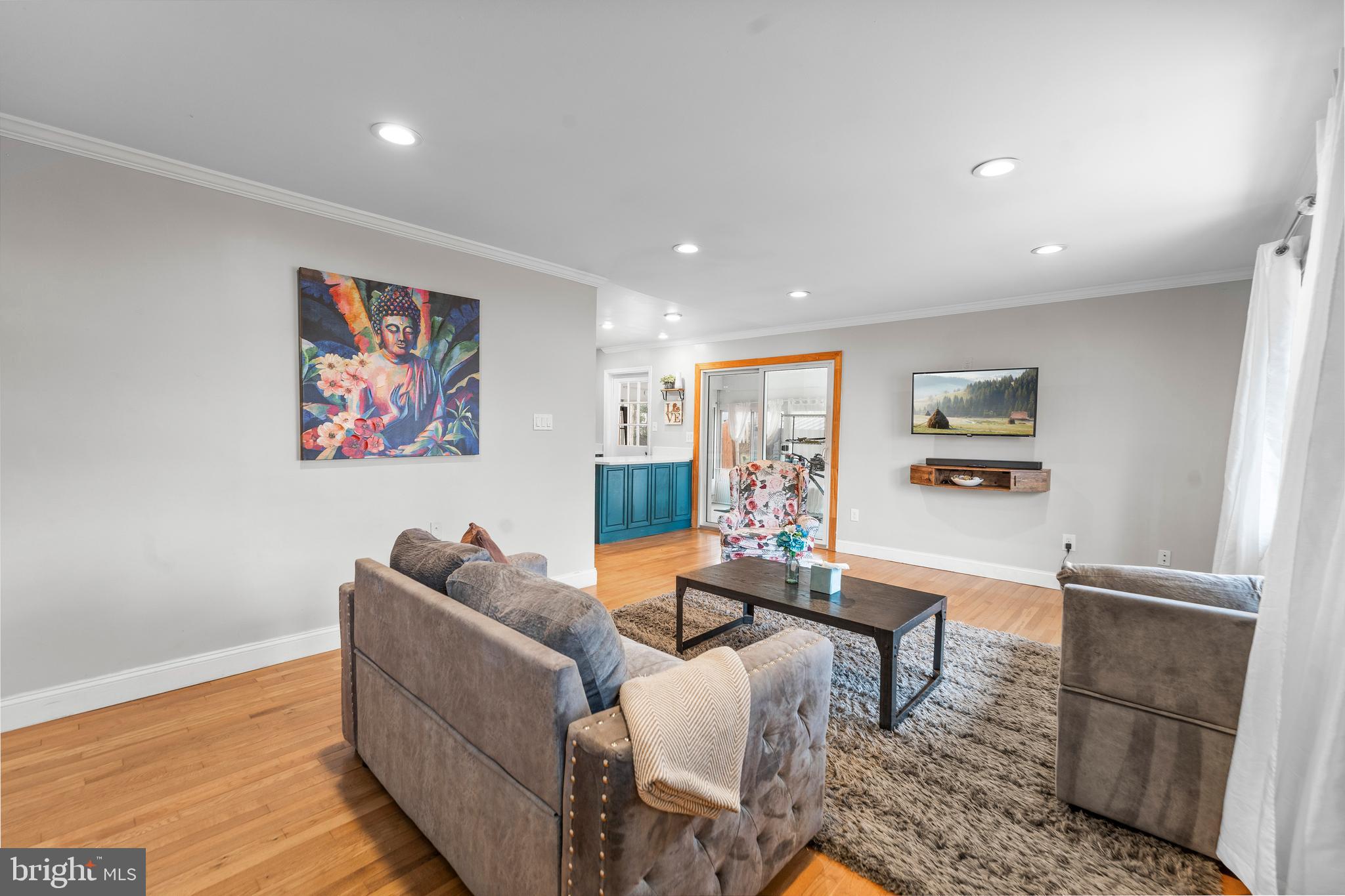 VIRGINIA HILLS - Residential