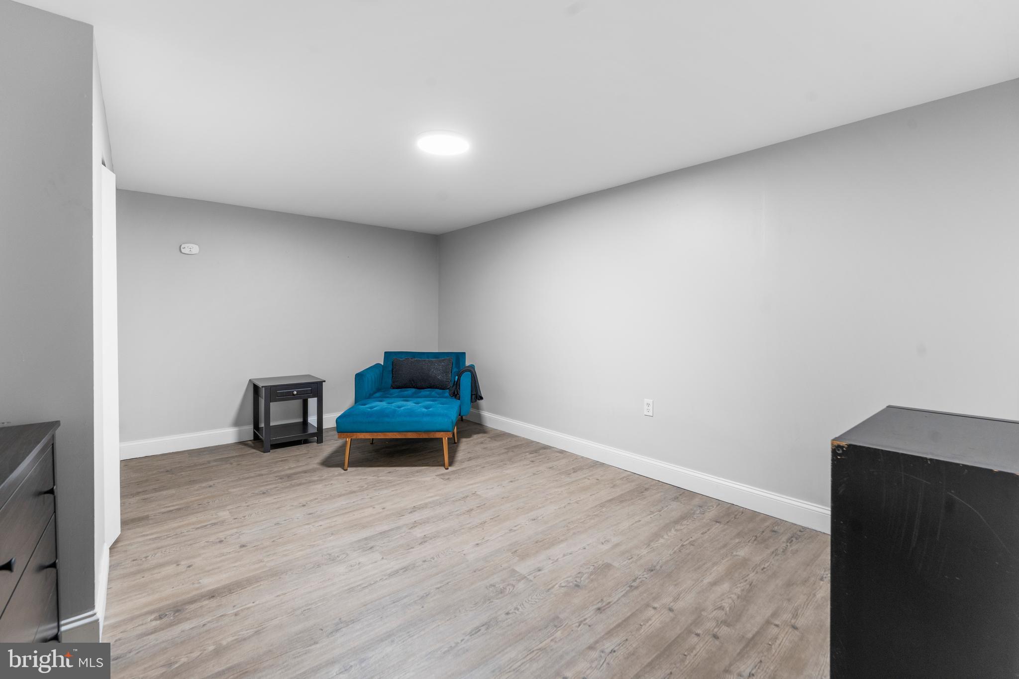 VIRGINIA HILLS - Residential