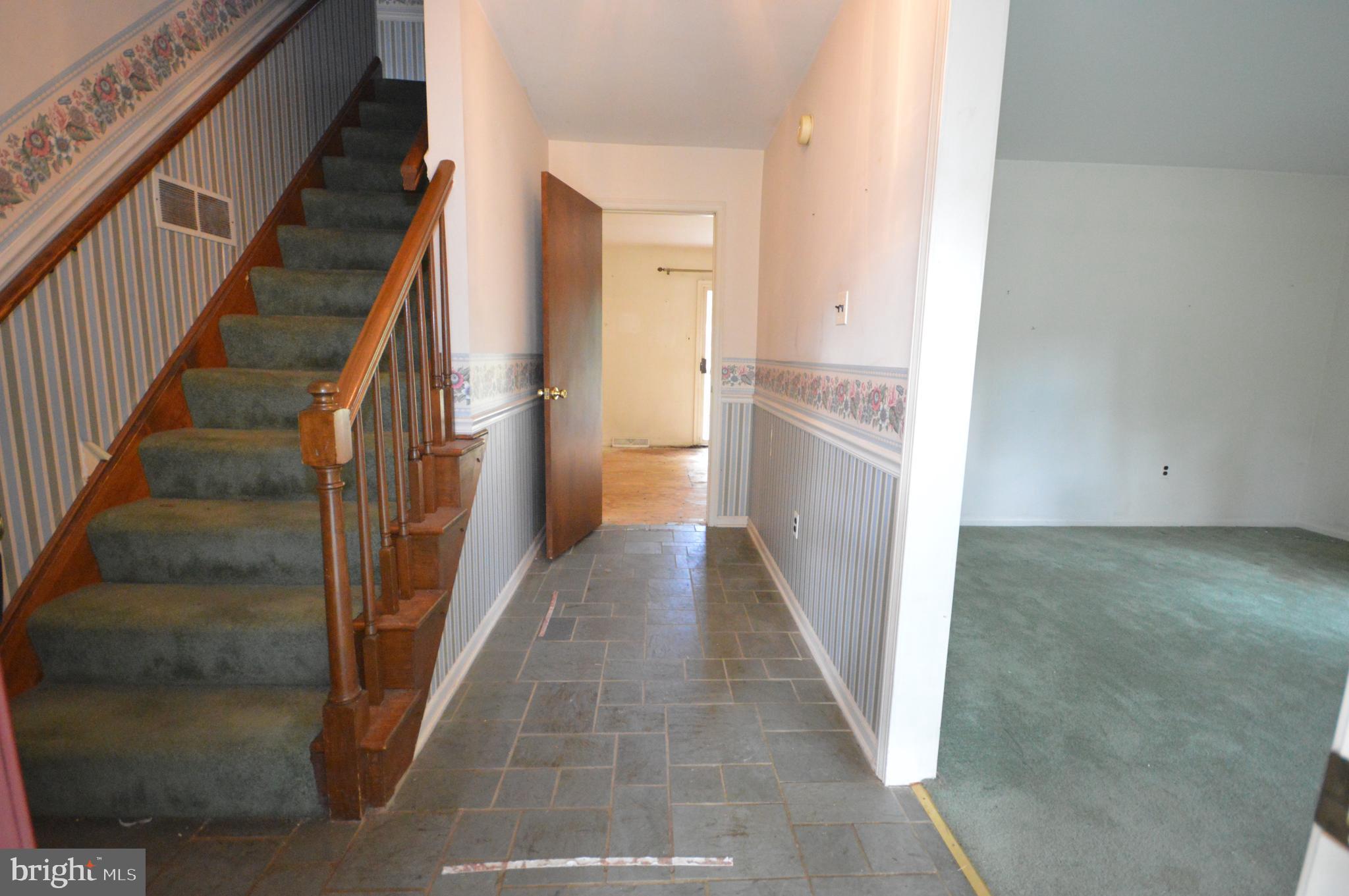 AUBURN CREST - Residential