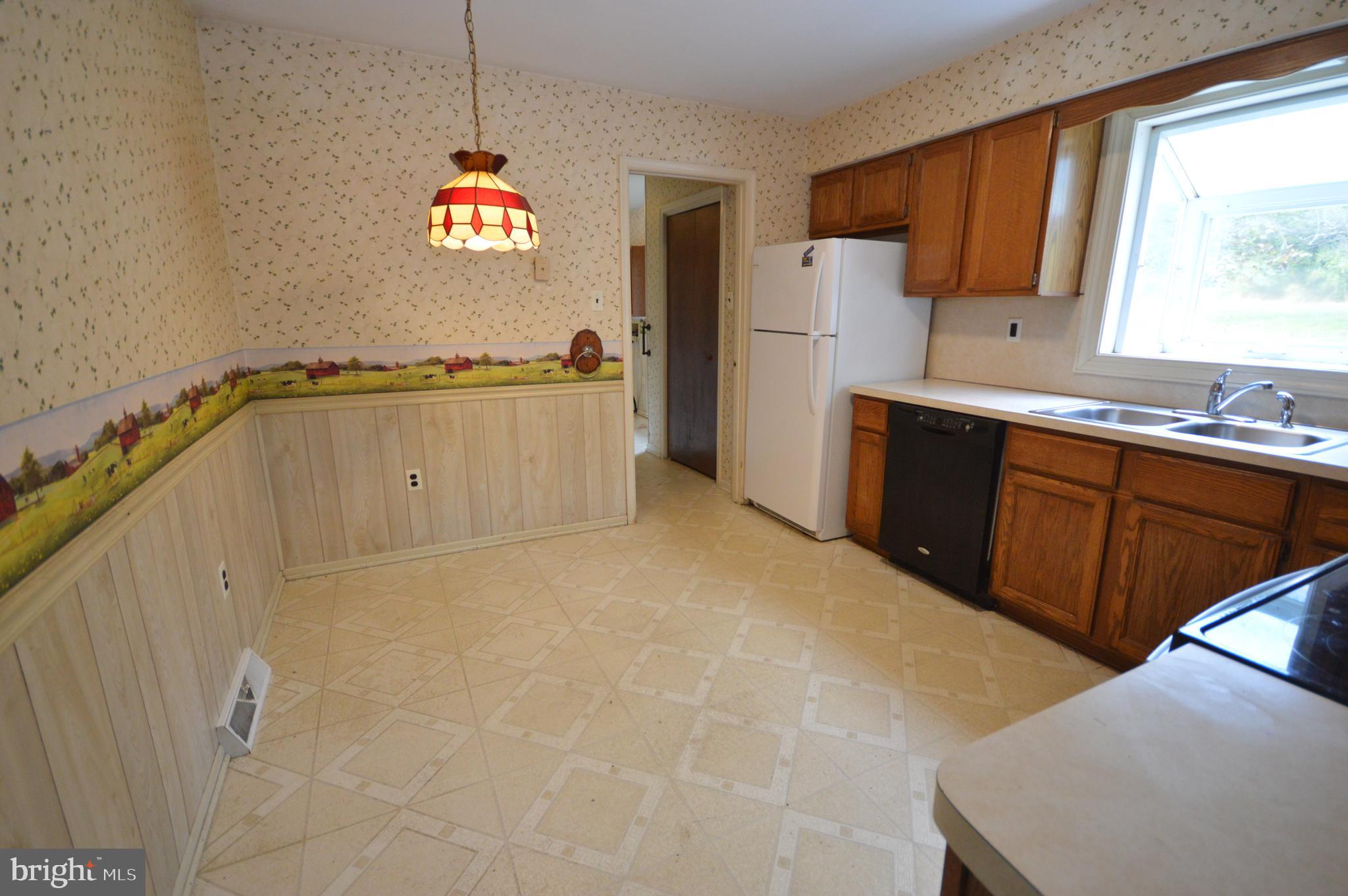 113 GLENNANN DRIVE