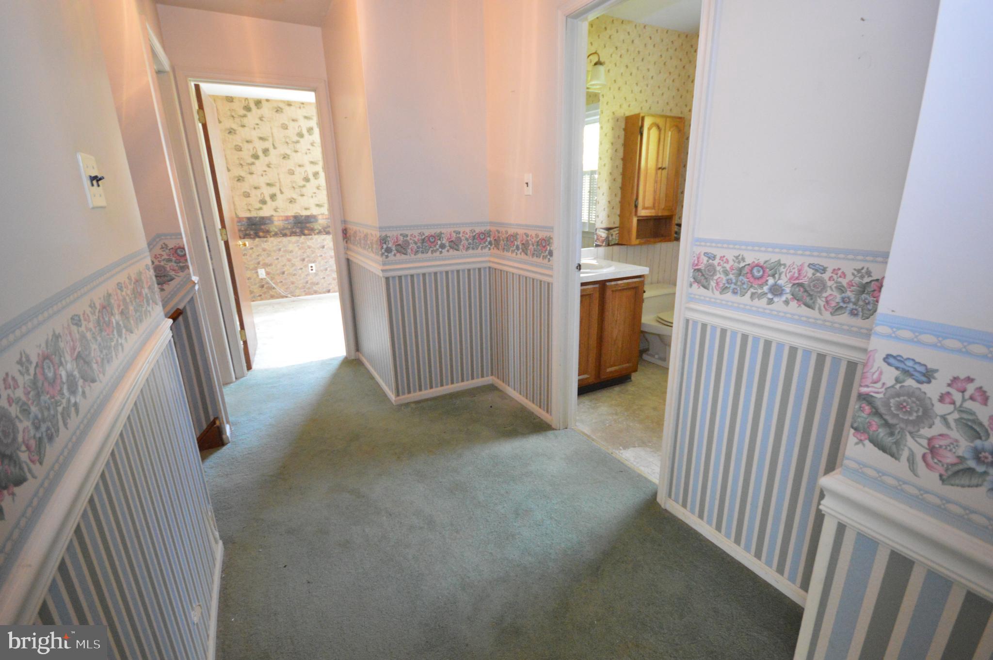 AUBURN CREST - Residential