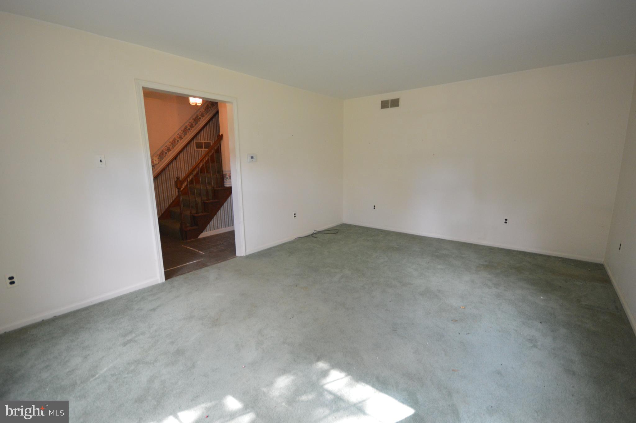 AUBURN CREST - Residential