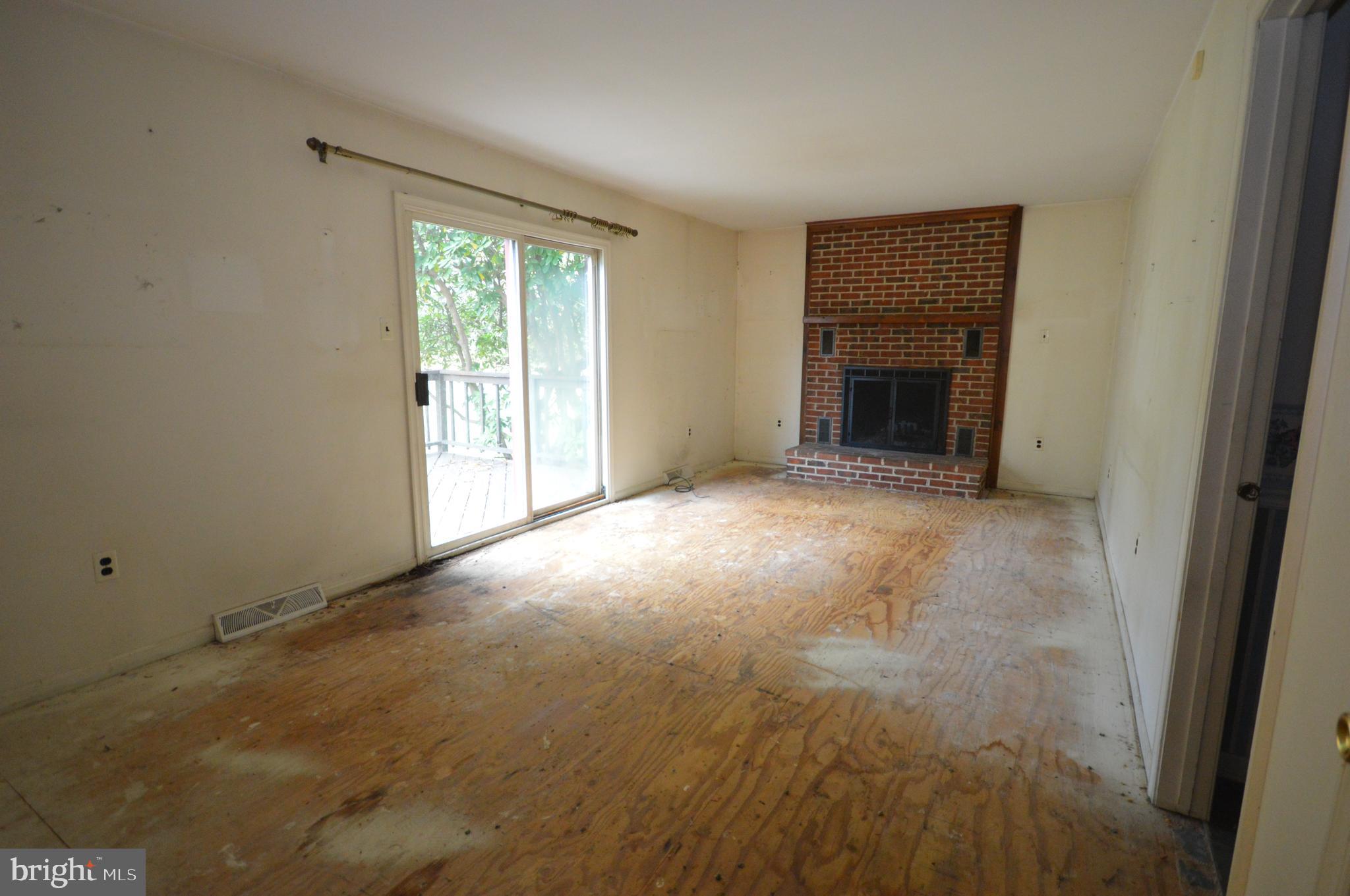 113 GLENNANN DRIVE