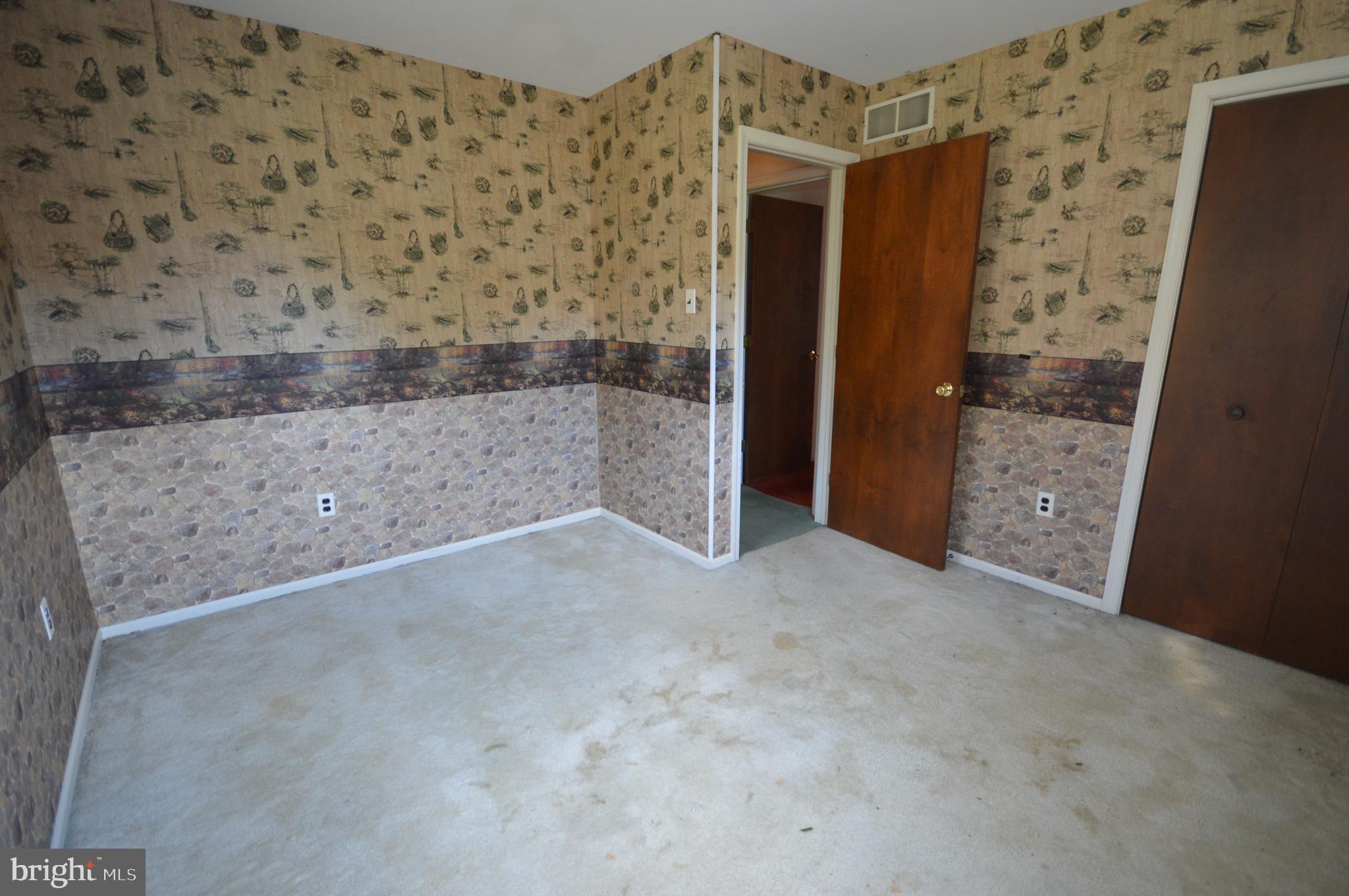 AUBURN CREST - Residential