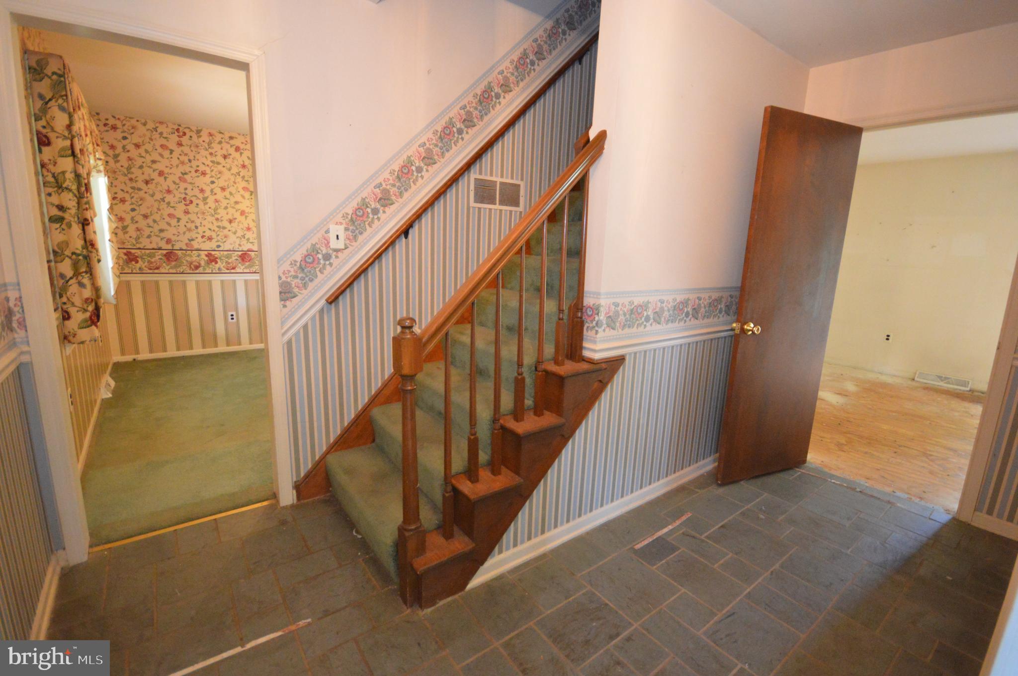 AUBURN CREST - Residential