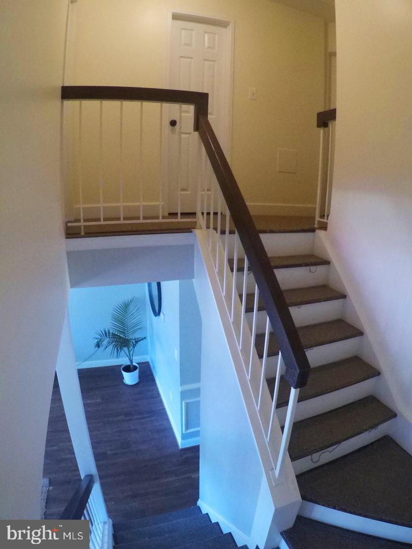 VILLAGES OF MOUNT VERNON - Residential Lease