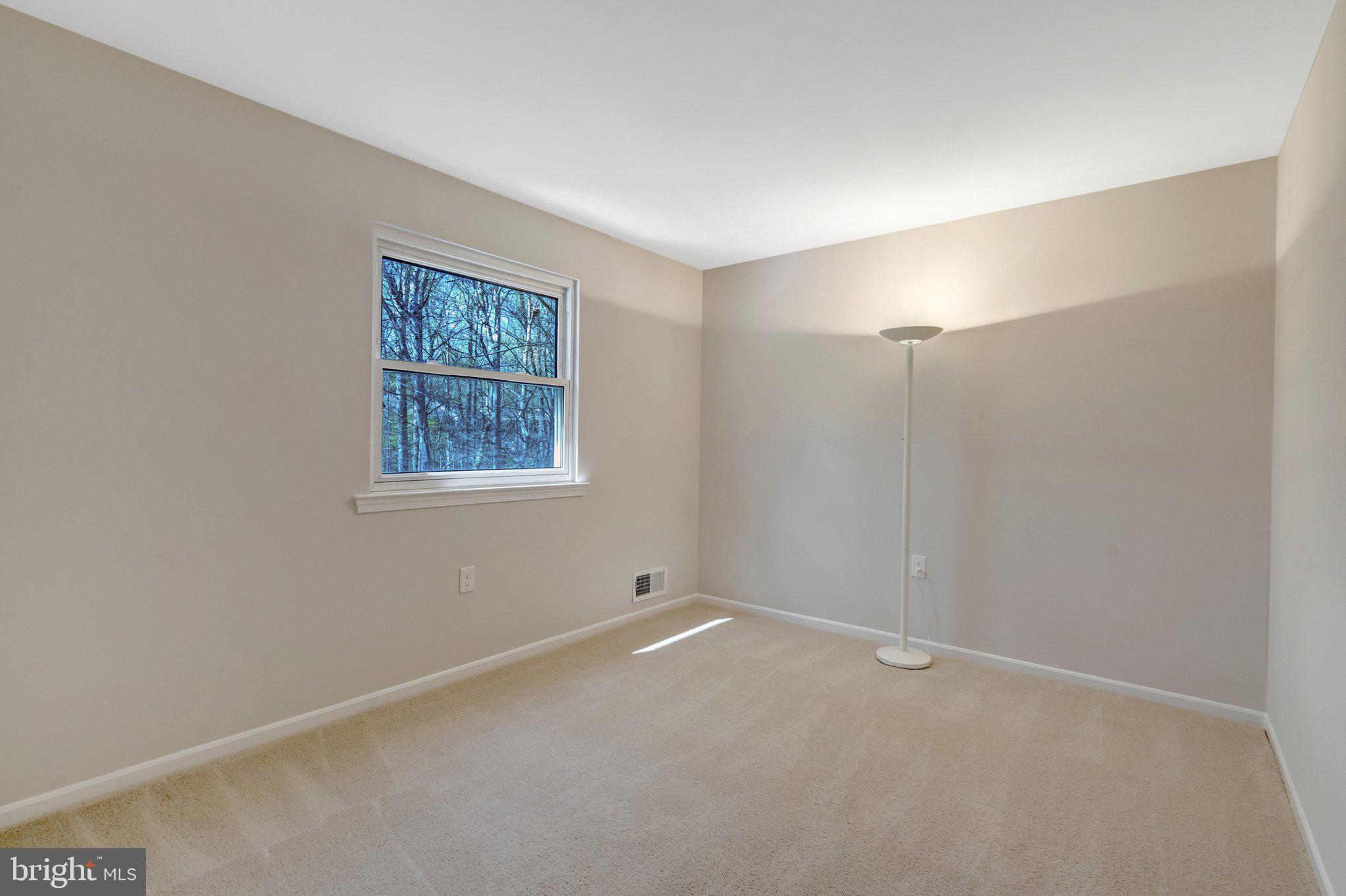 BURKE STATION SQUARE - Residential