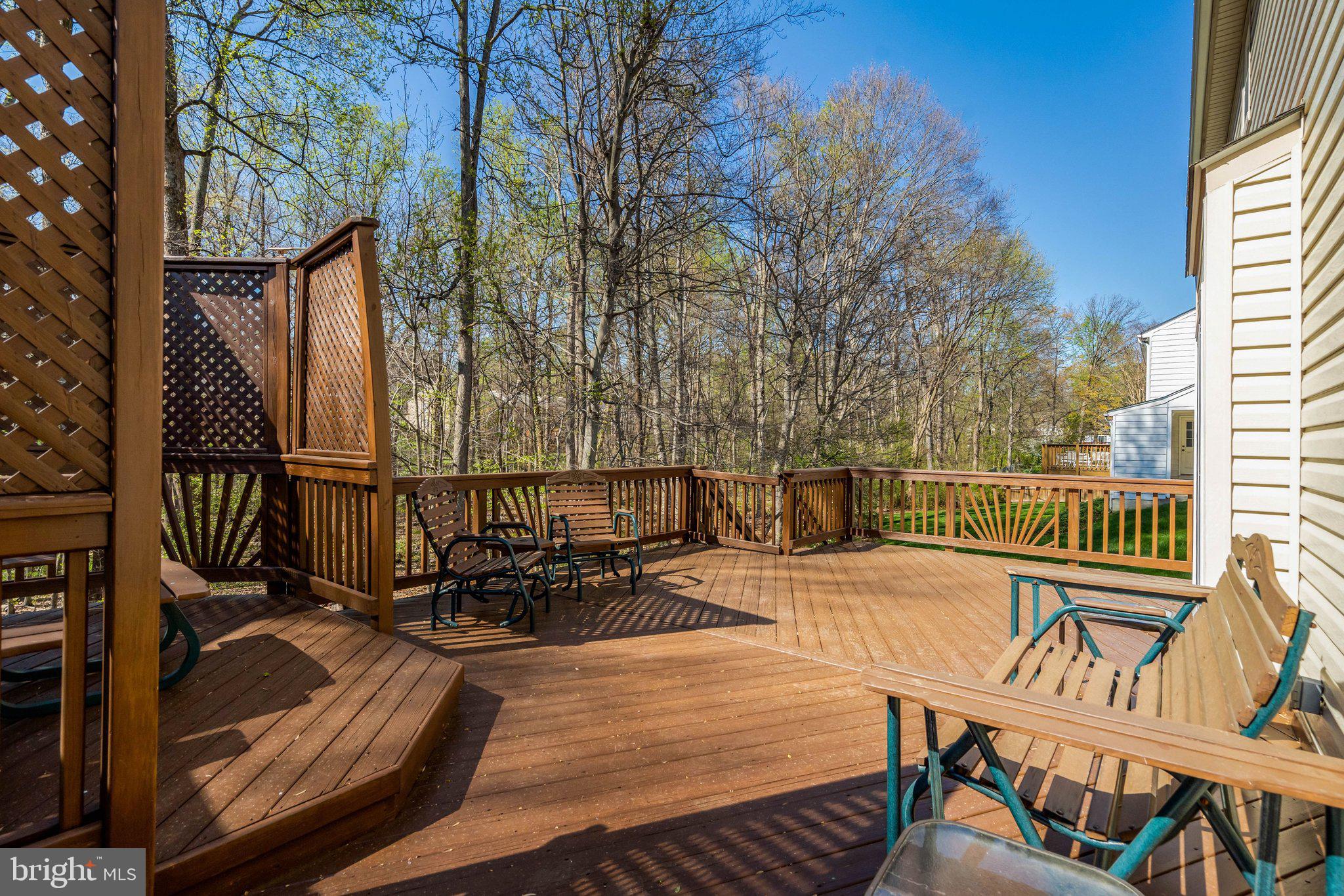 BURKE STATION SQUARE - Residential