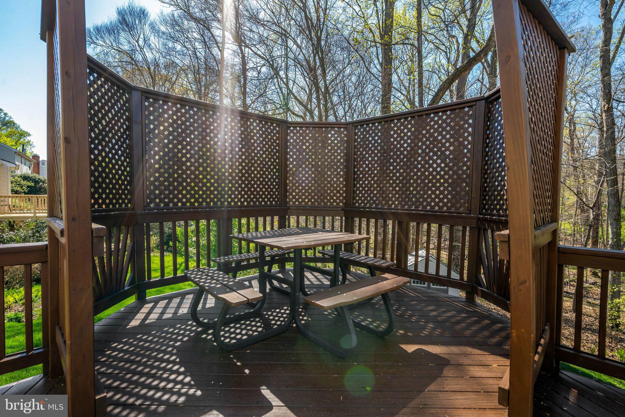 BURKE STATION SQUARE - Residential