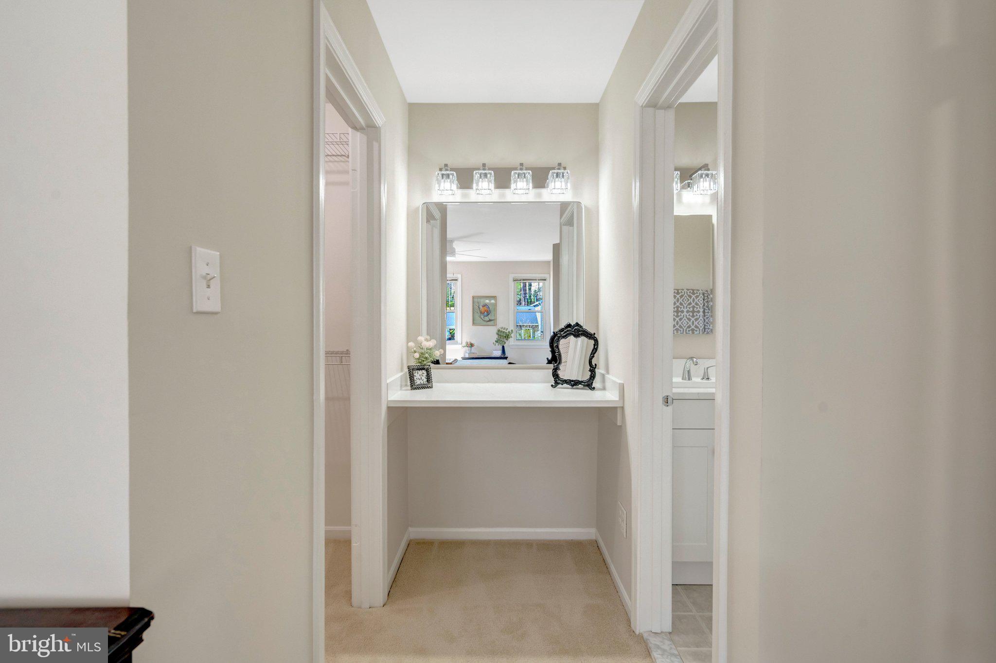 BURKE STATION SQUARE - Residential