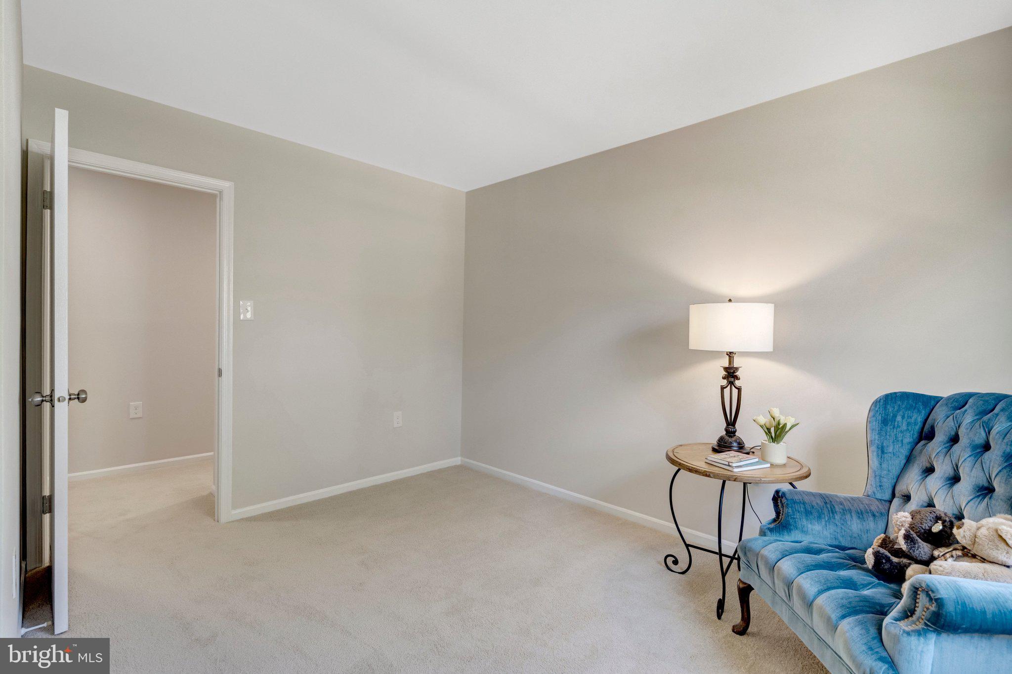 BURKE STATION SQUARE - Residential