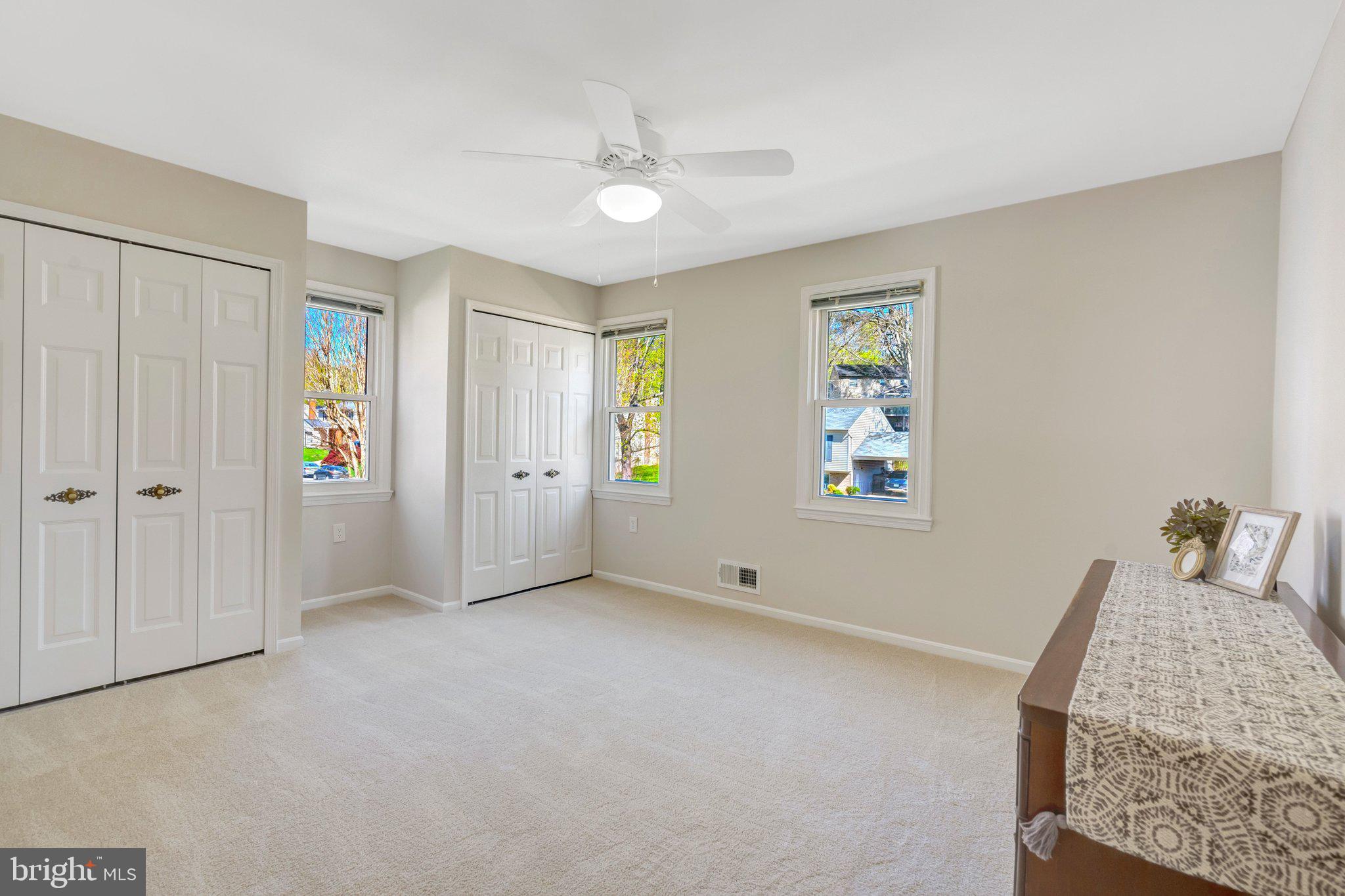 BURKE STATION SQUARE - Residential