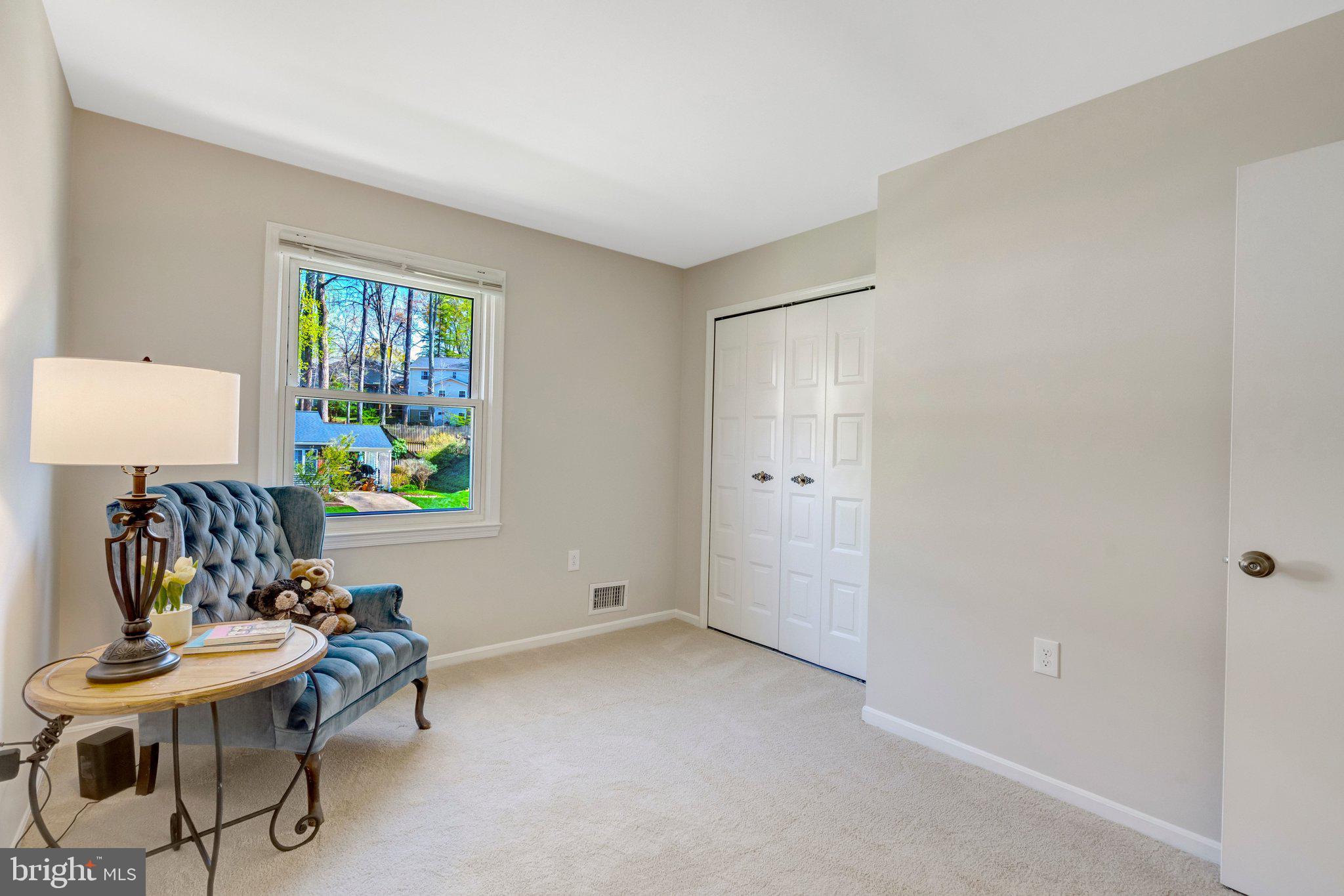 BURKE STATION SQUARE - Residential