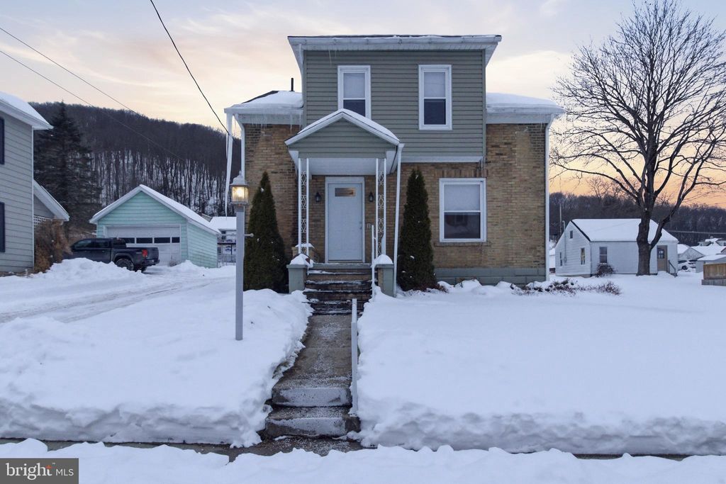 Photo of 324 W 6th Avenue, CLEARFIELD, PA 16830 (MLS # PACD2045106)