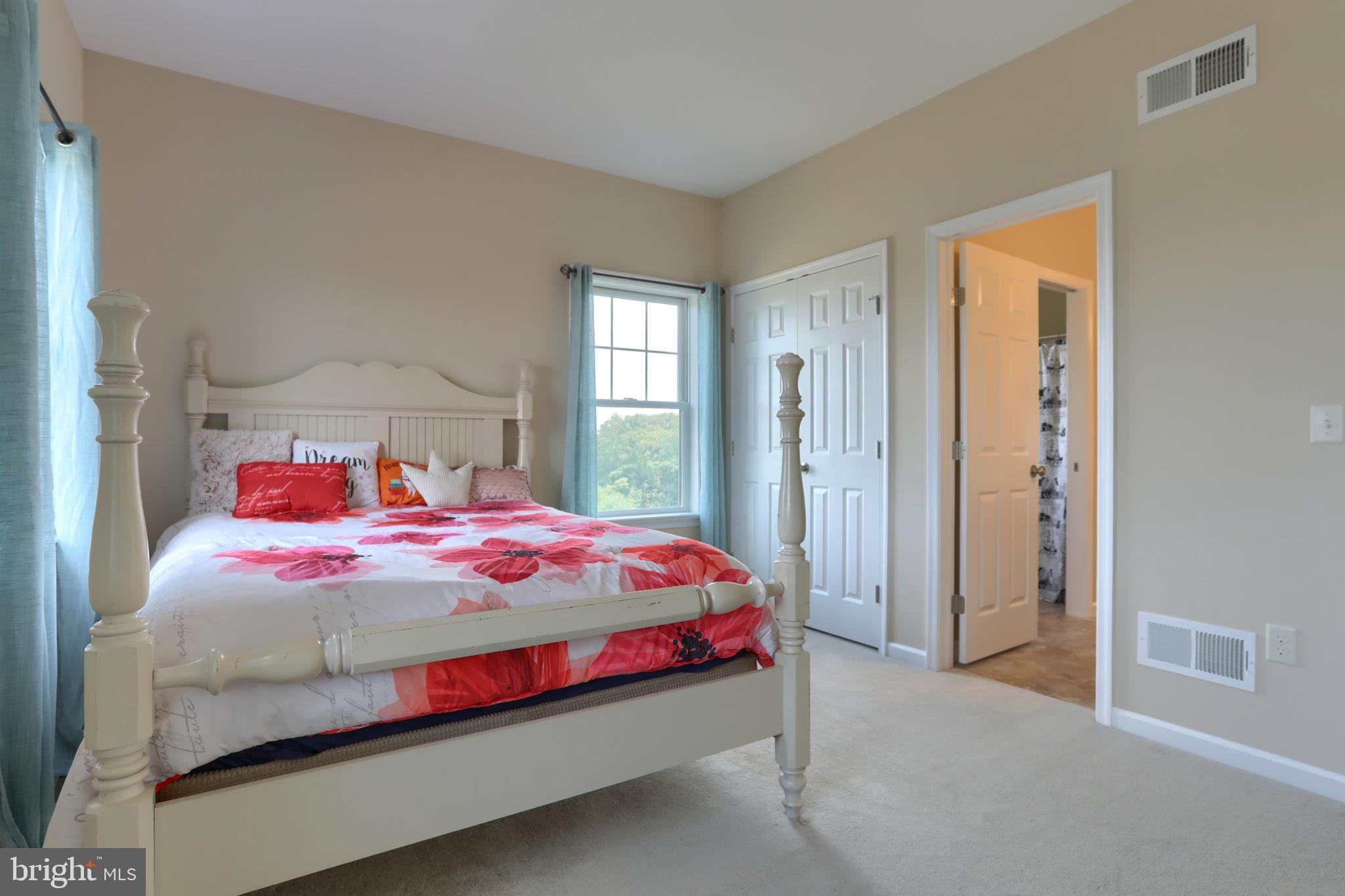 WILLOW CREEK FARMS - Residential