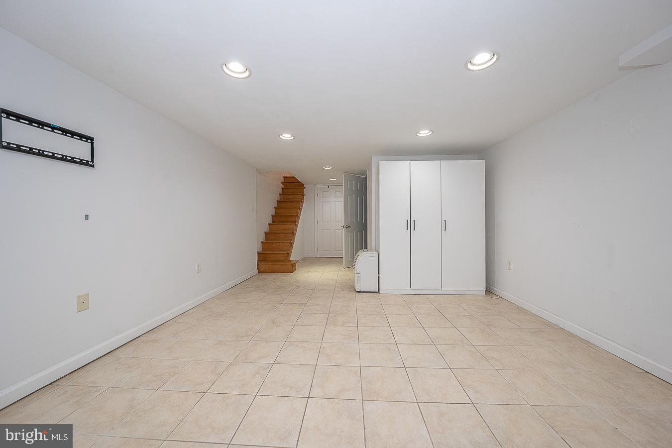 PASSYUNK SQUARE - Residential Lease