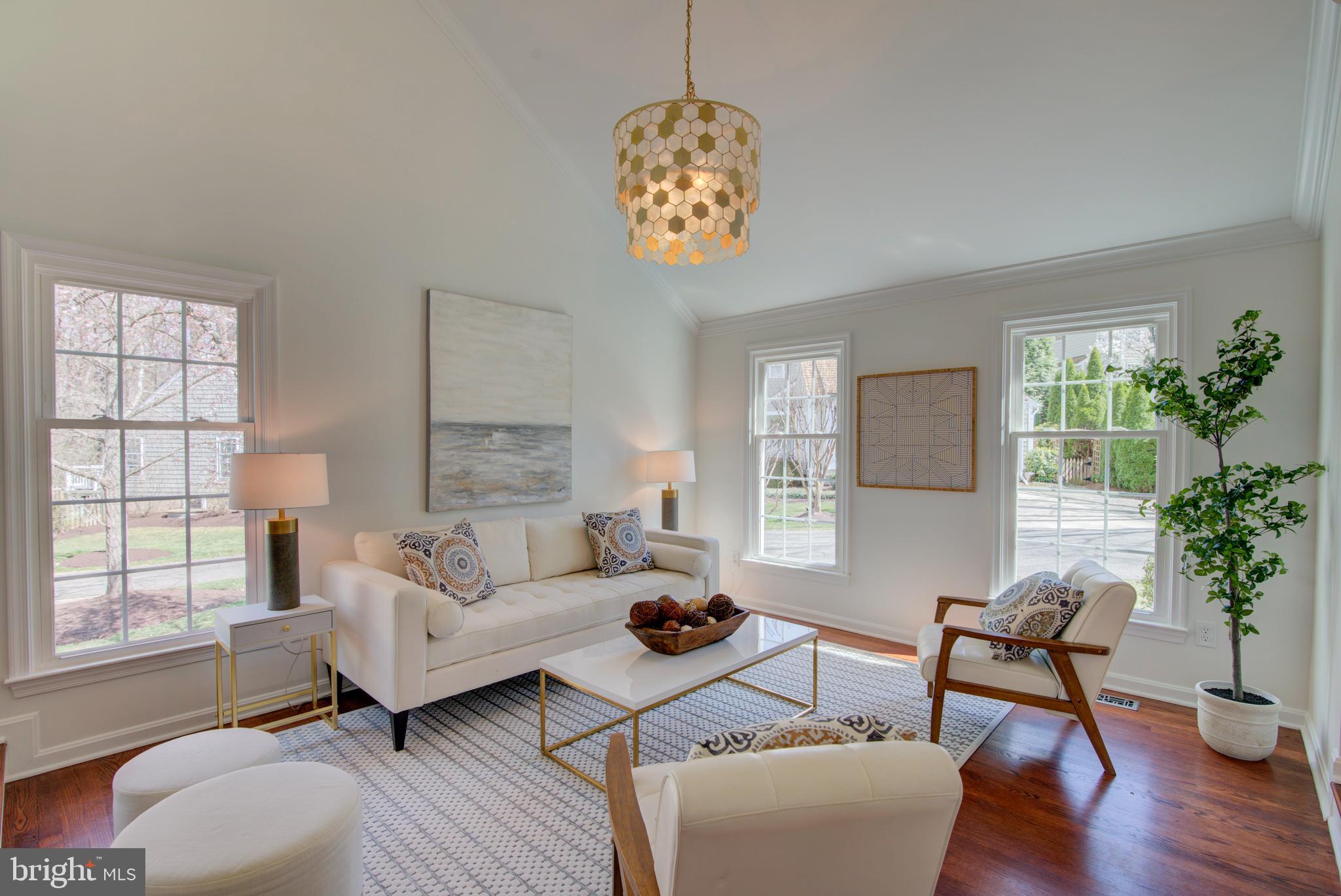 RESTON - Residential