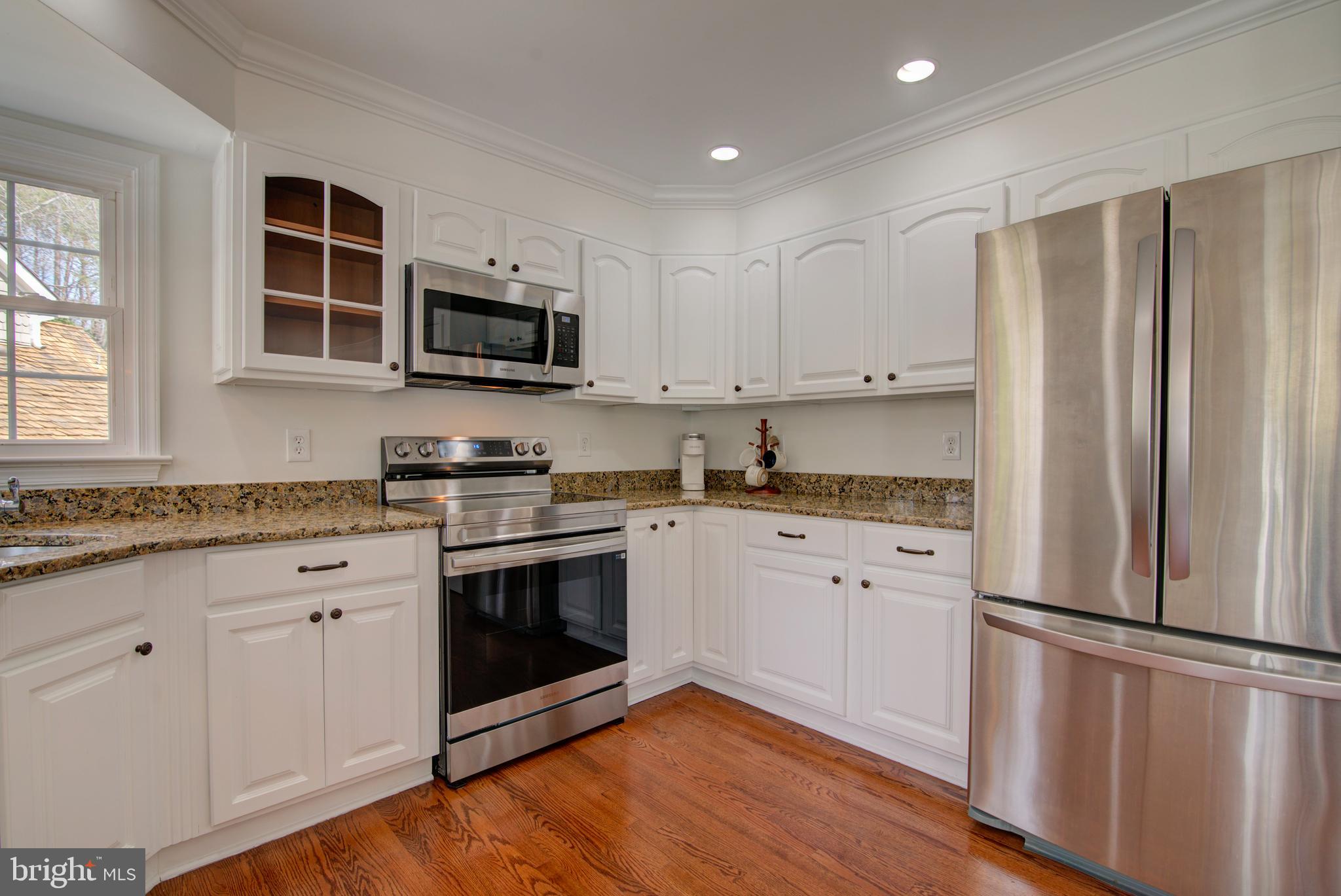 RESTON - Residential