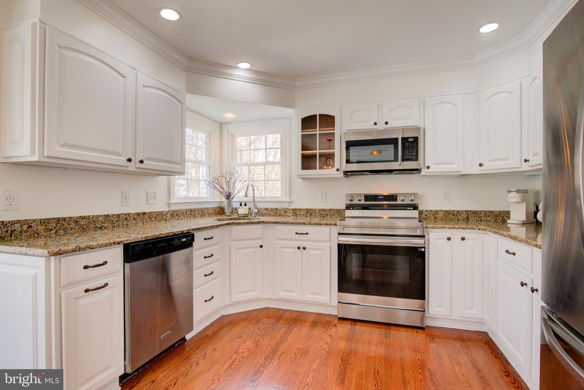 RESTON - Residential