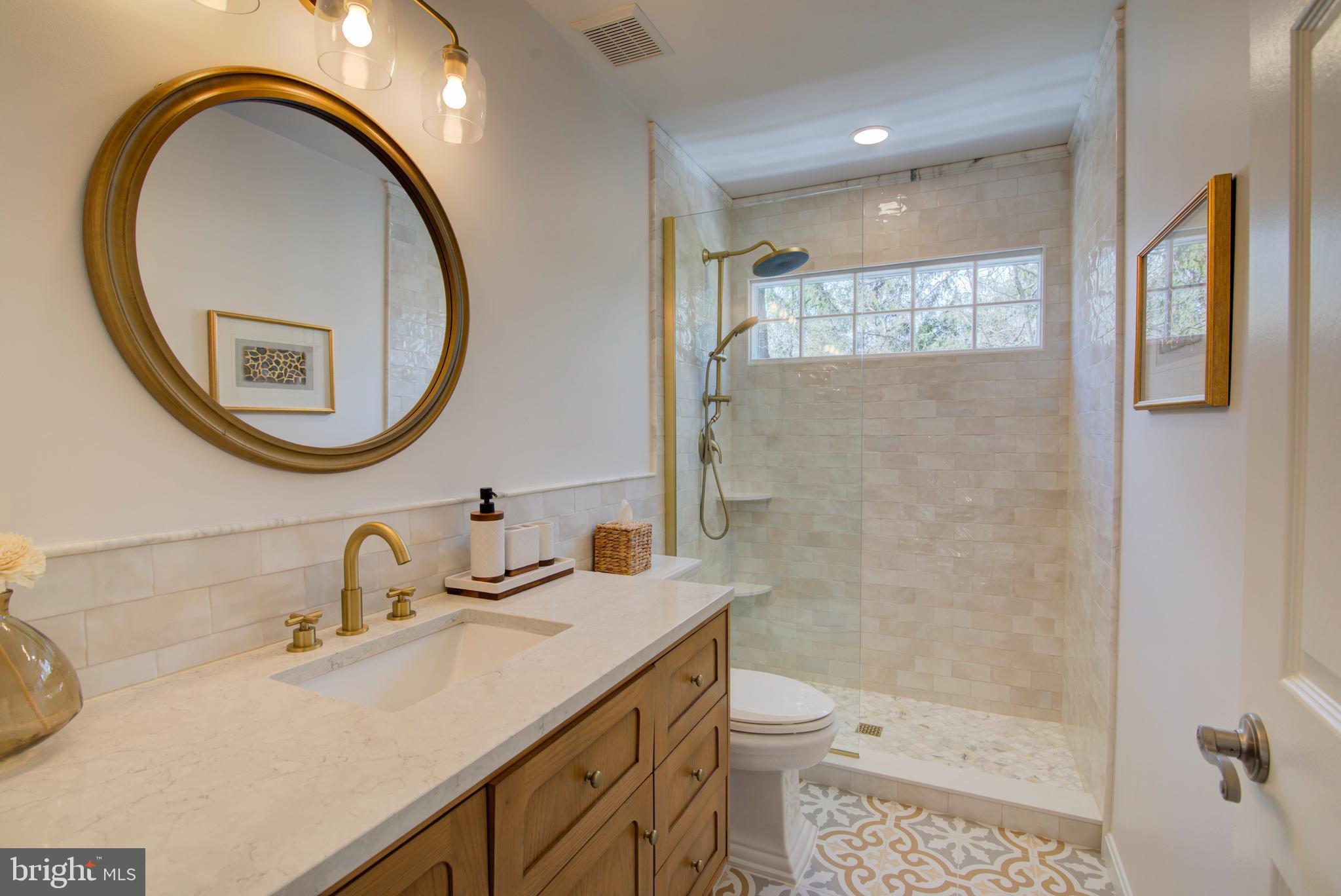 RESTON - Residential