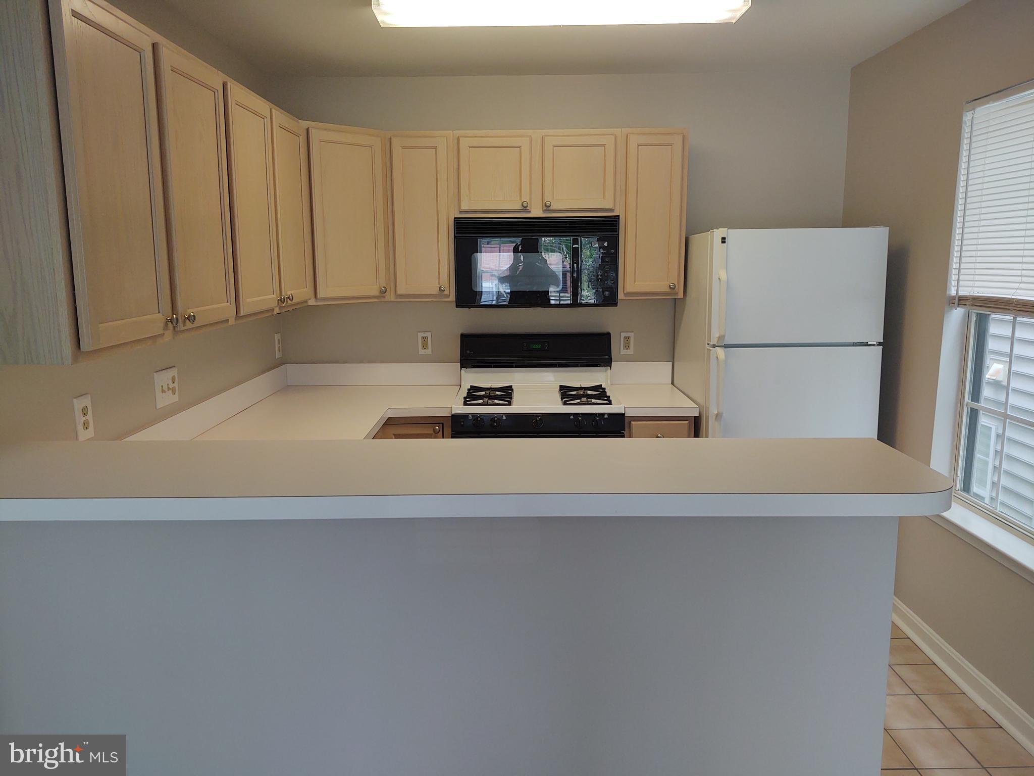 STONERIDGE CONDOMINIUMS - Residential