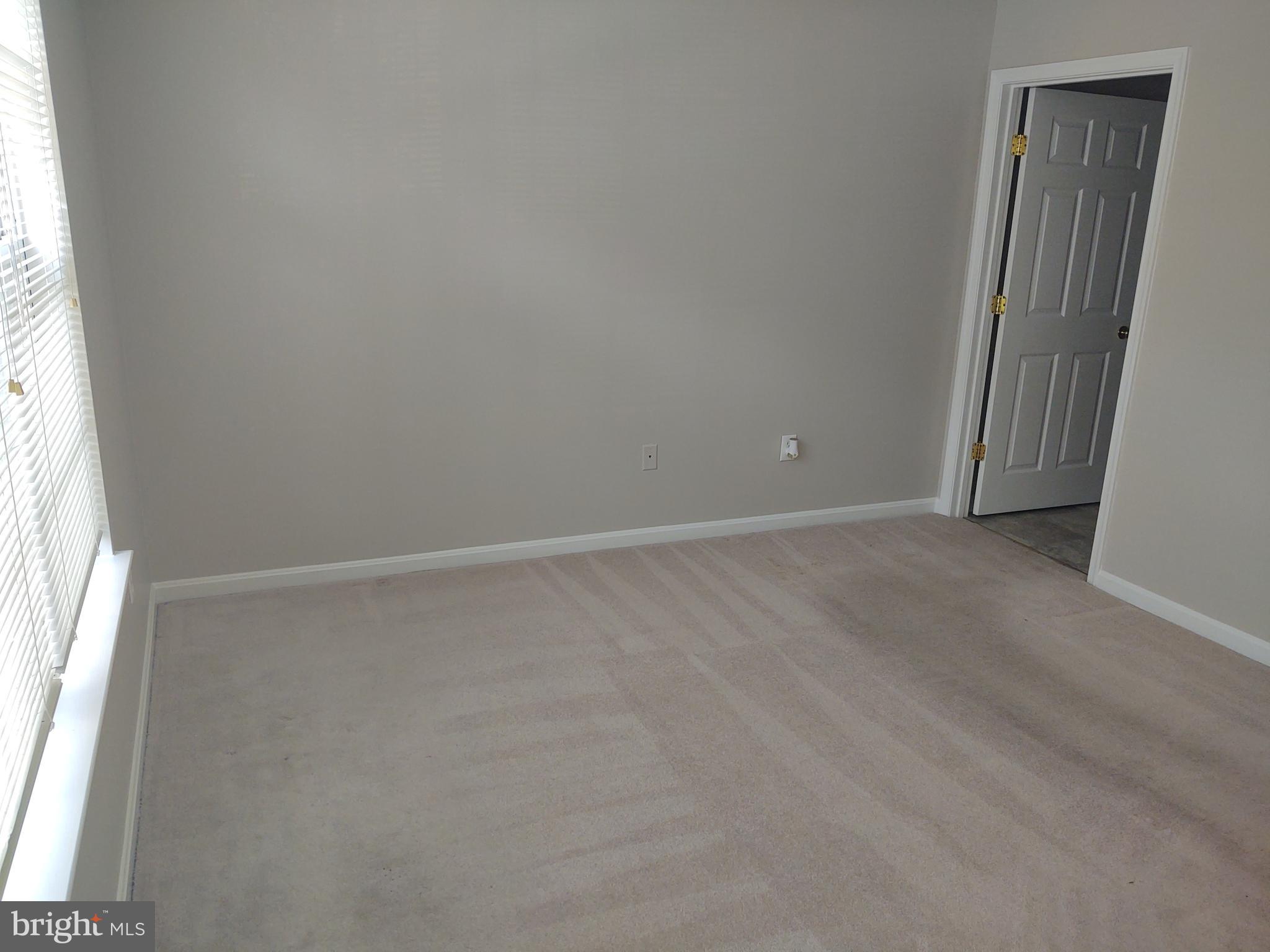 STONERIDGE CONDOMINIUMS - Residential