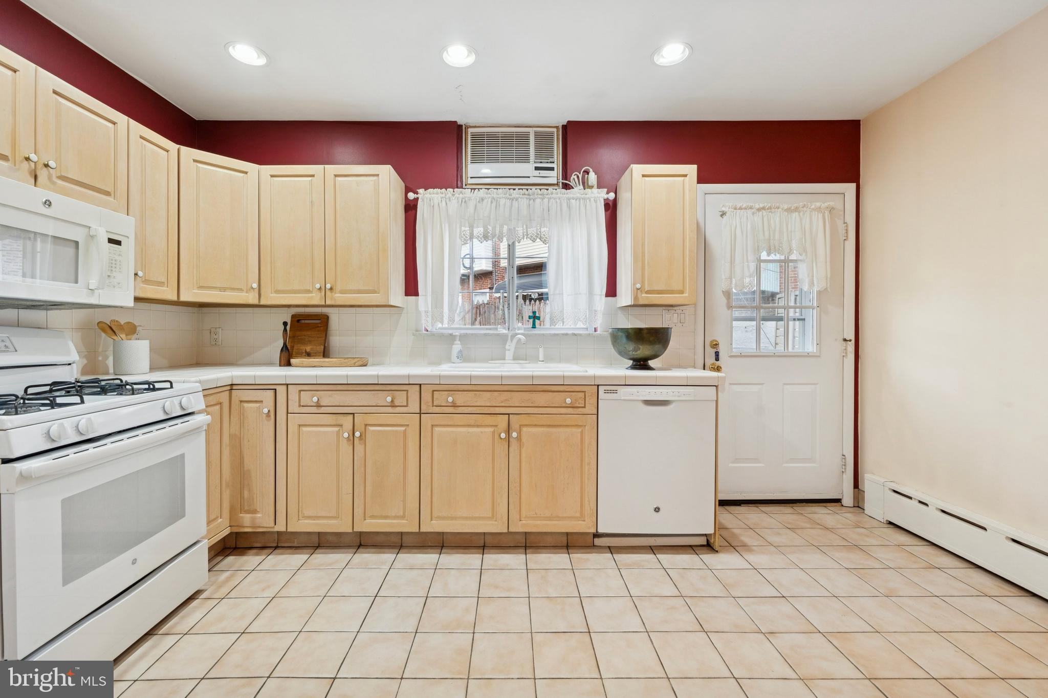 PASSYUNK SQUARE - Residential