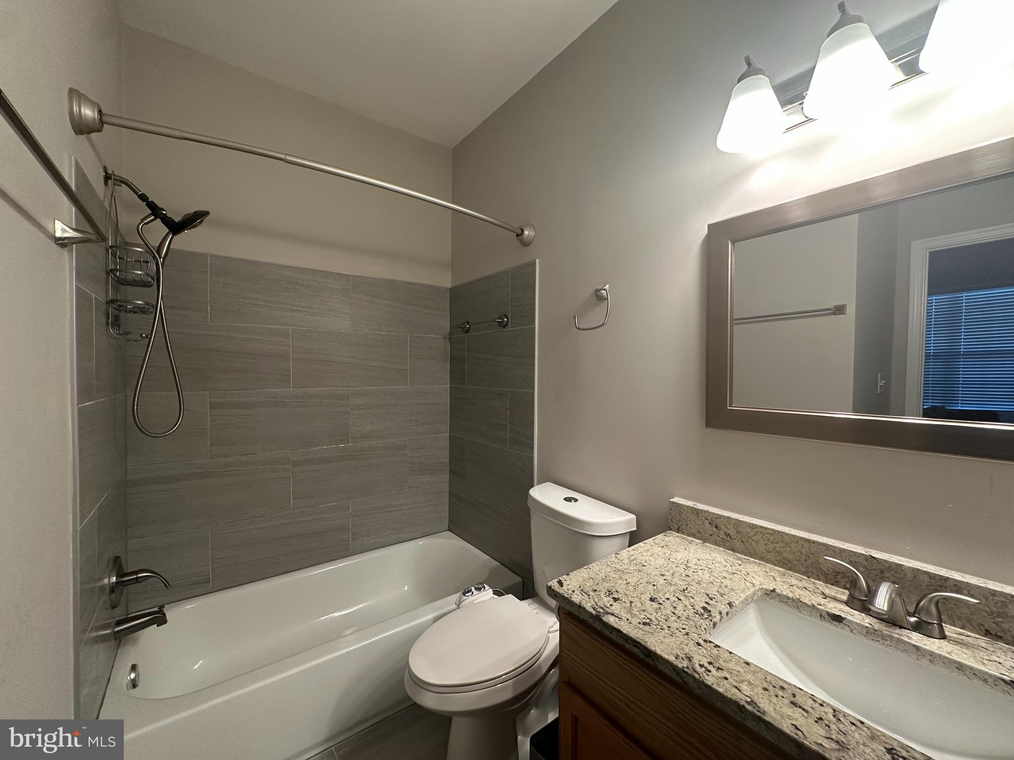 HAMPSHIRE HALL CONDO - Residential Lease