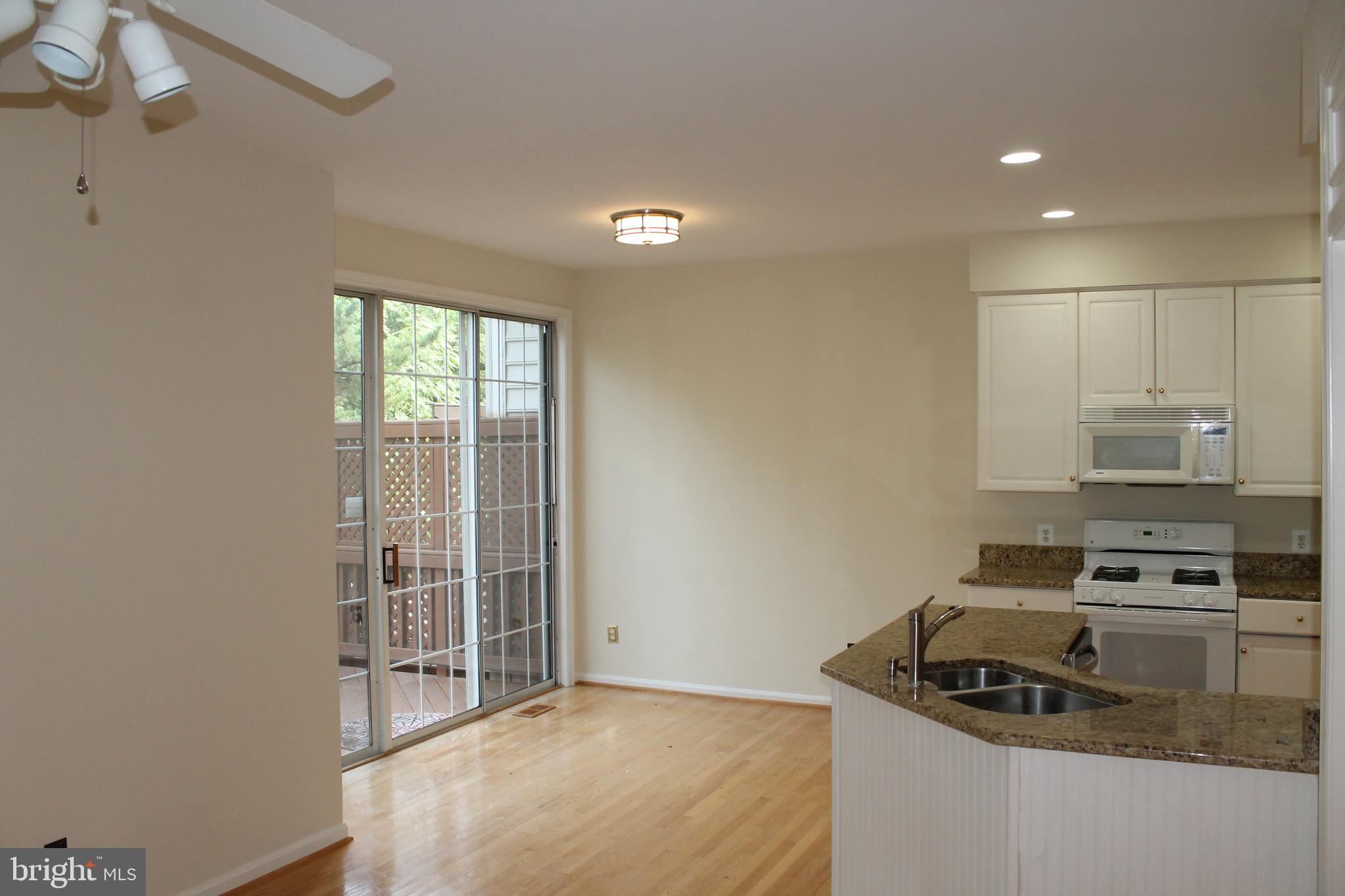 POTOMAC LAKES - Residential Lease