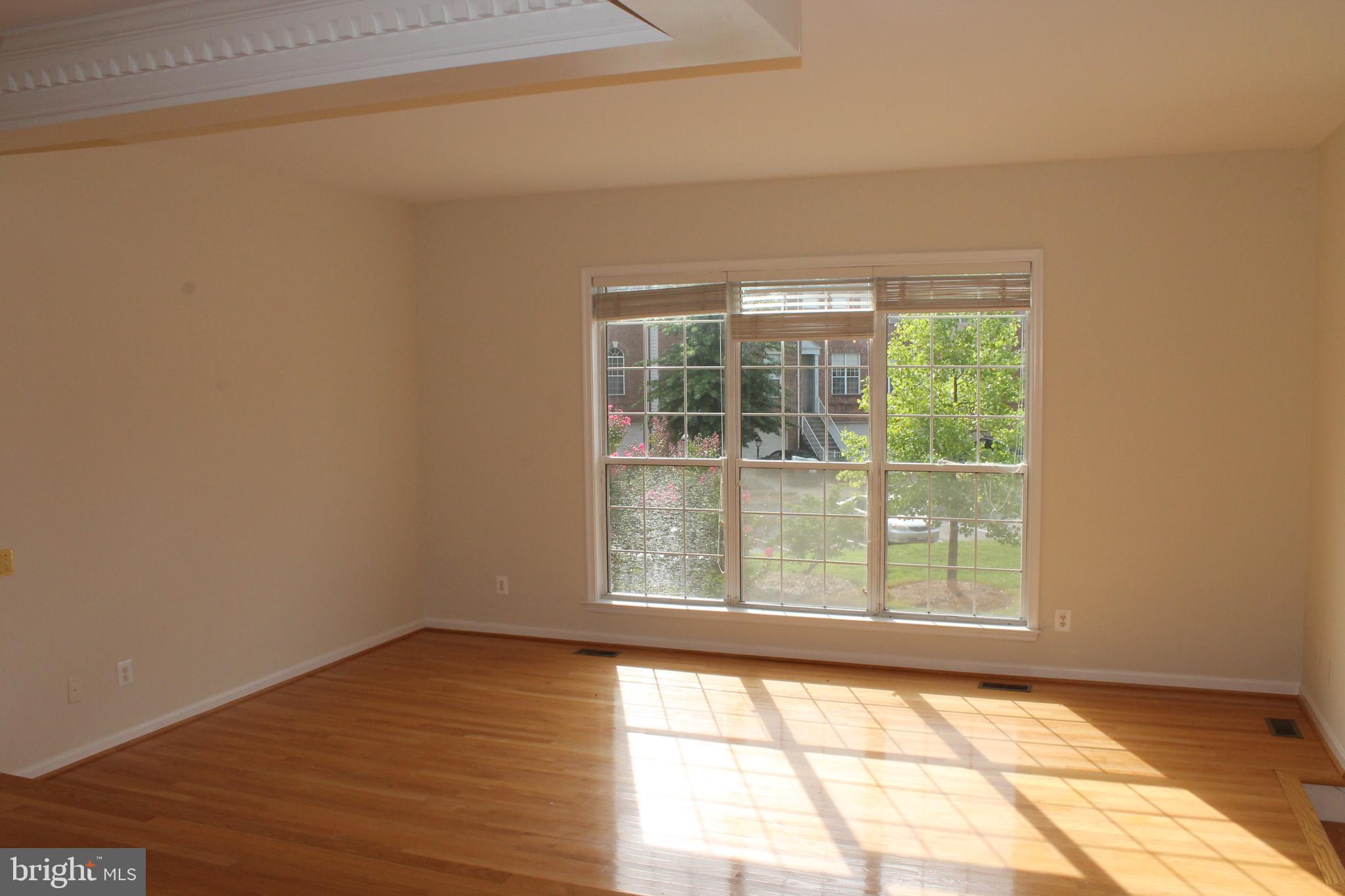 POTOMAC LAKES - Residential Lease