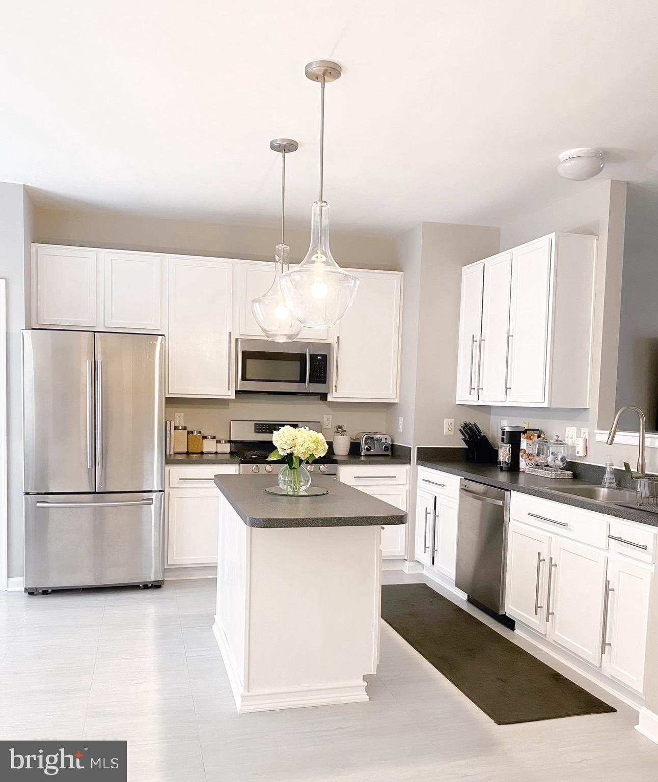 FRANKFORD ESTATES - Residential