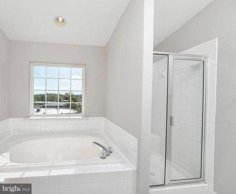 FRANKFORD ESTATES - Residential