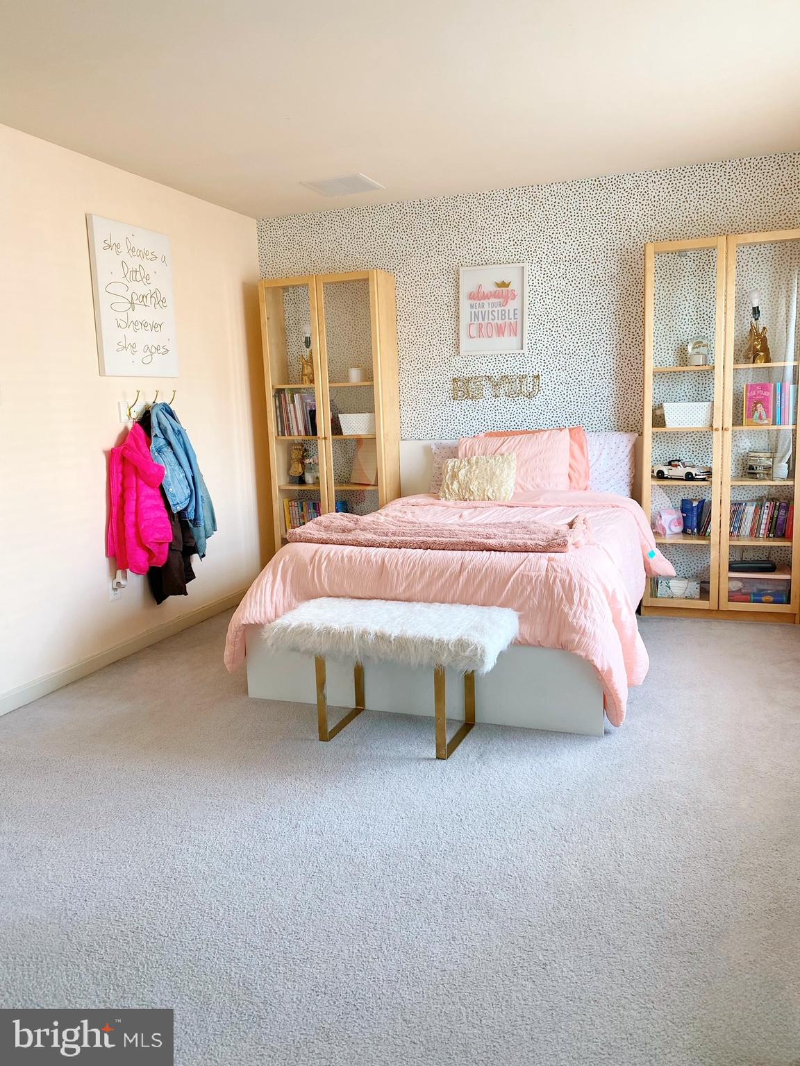 FRANKFORD ESTATES - Residential