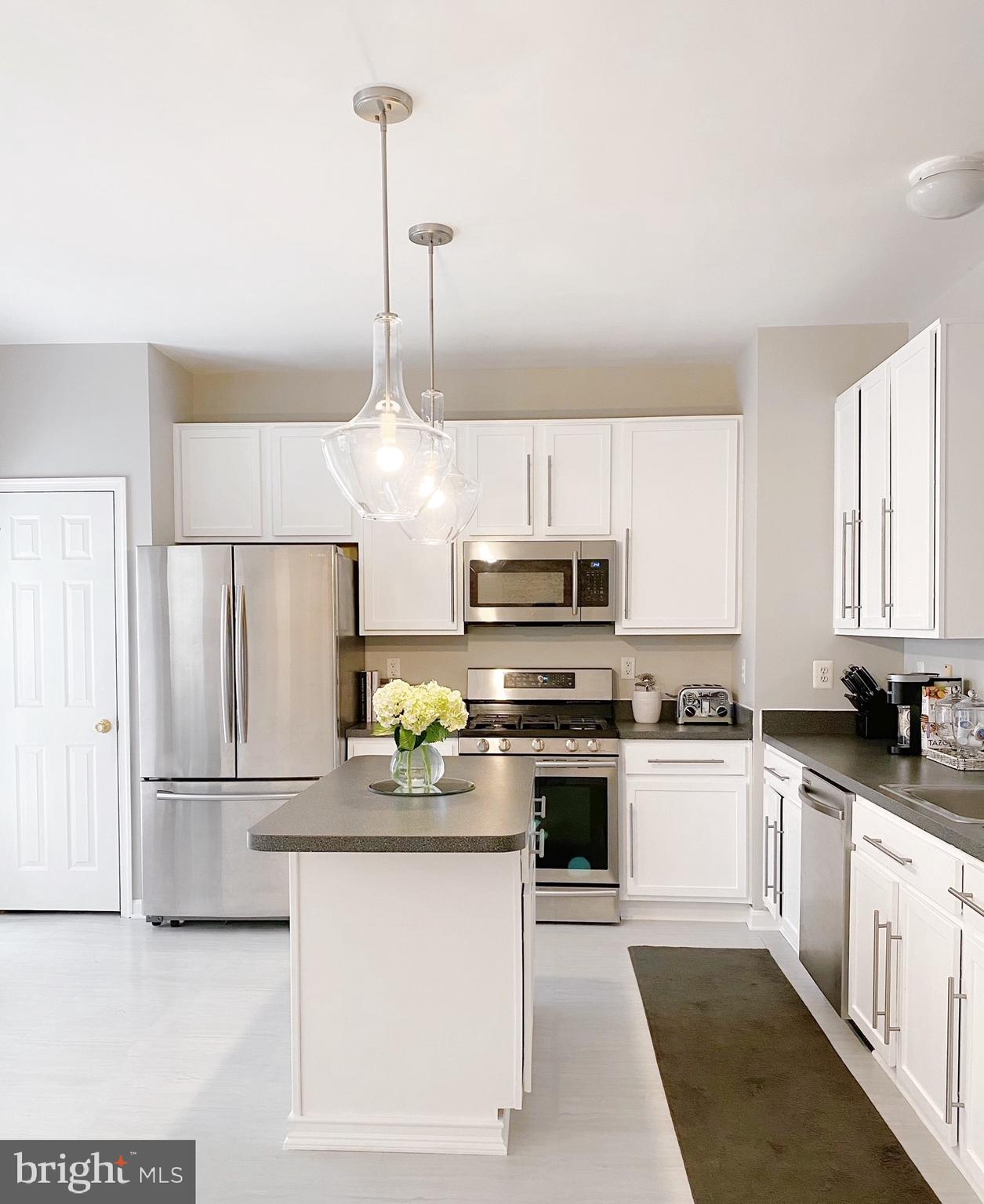 FRANKFORD ESTATES - Residential